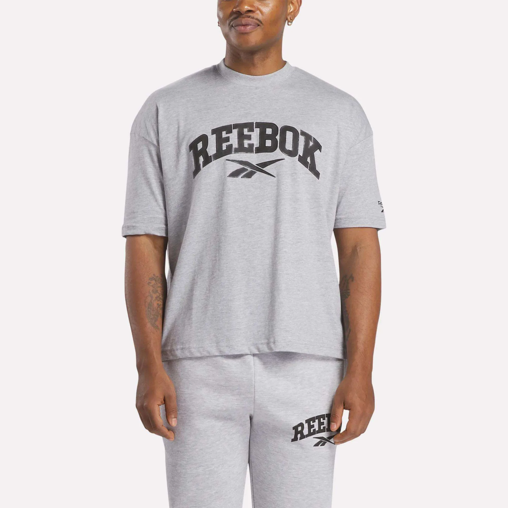 Reebok მამაკაცის მაისური