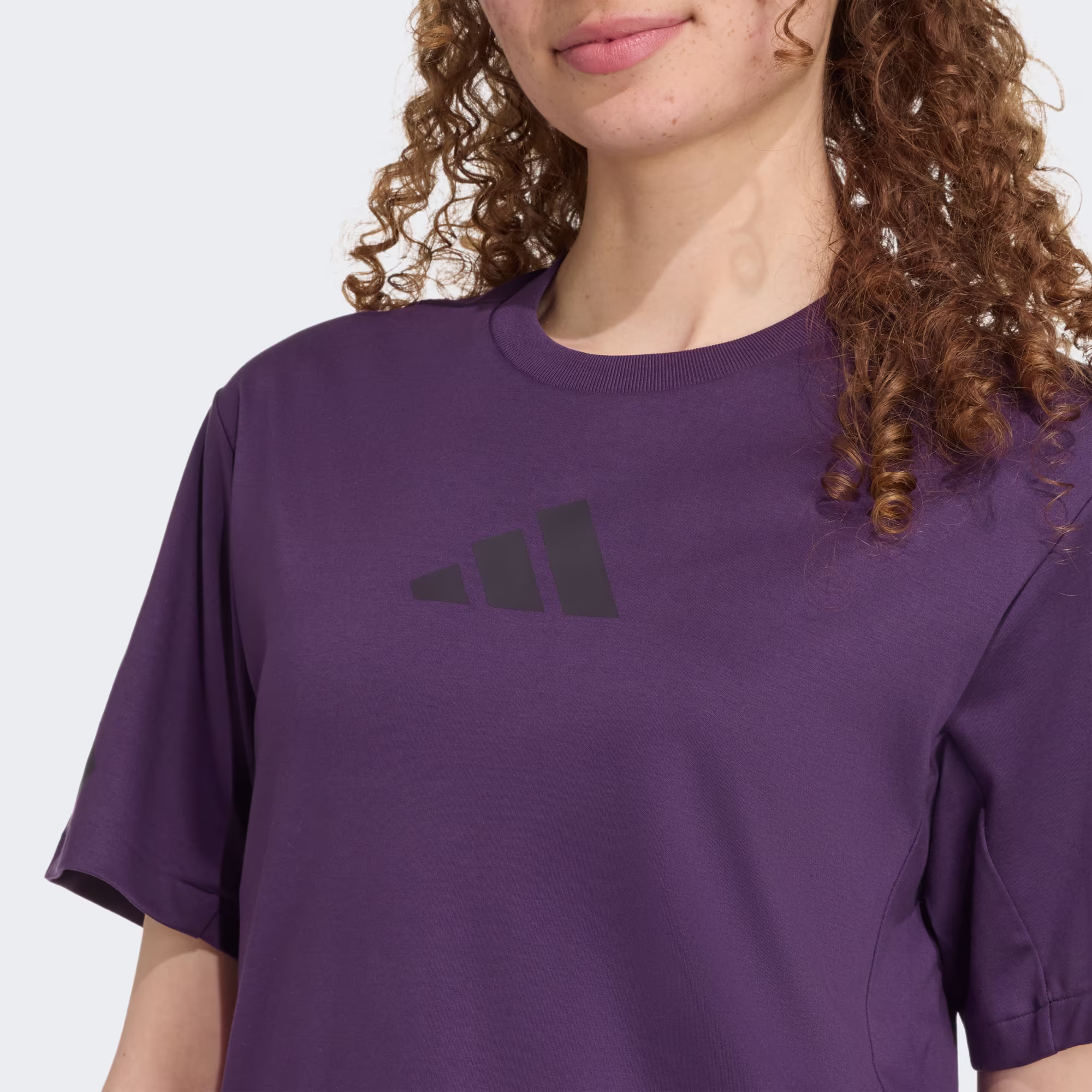 Adidas ქალის მაისური