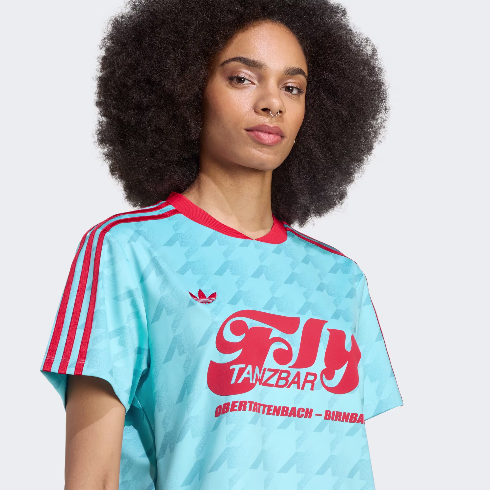 Adidas ქალის მაისური