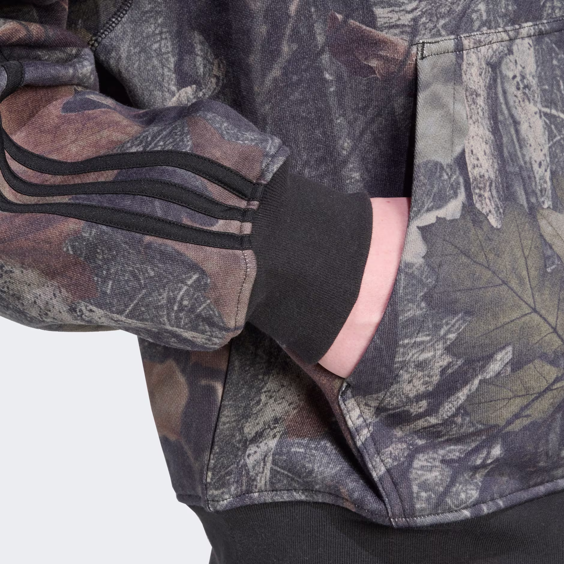 Adidas მამაკაცის ჯემპრი