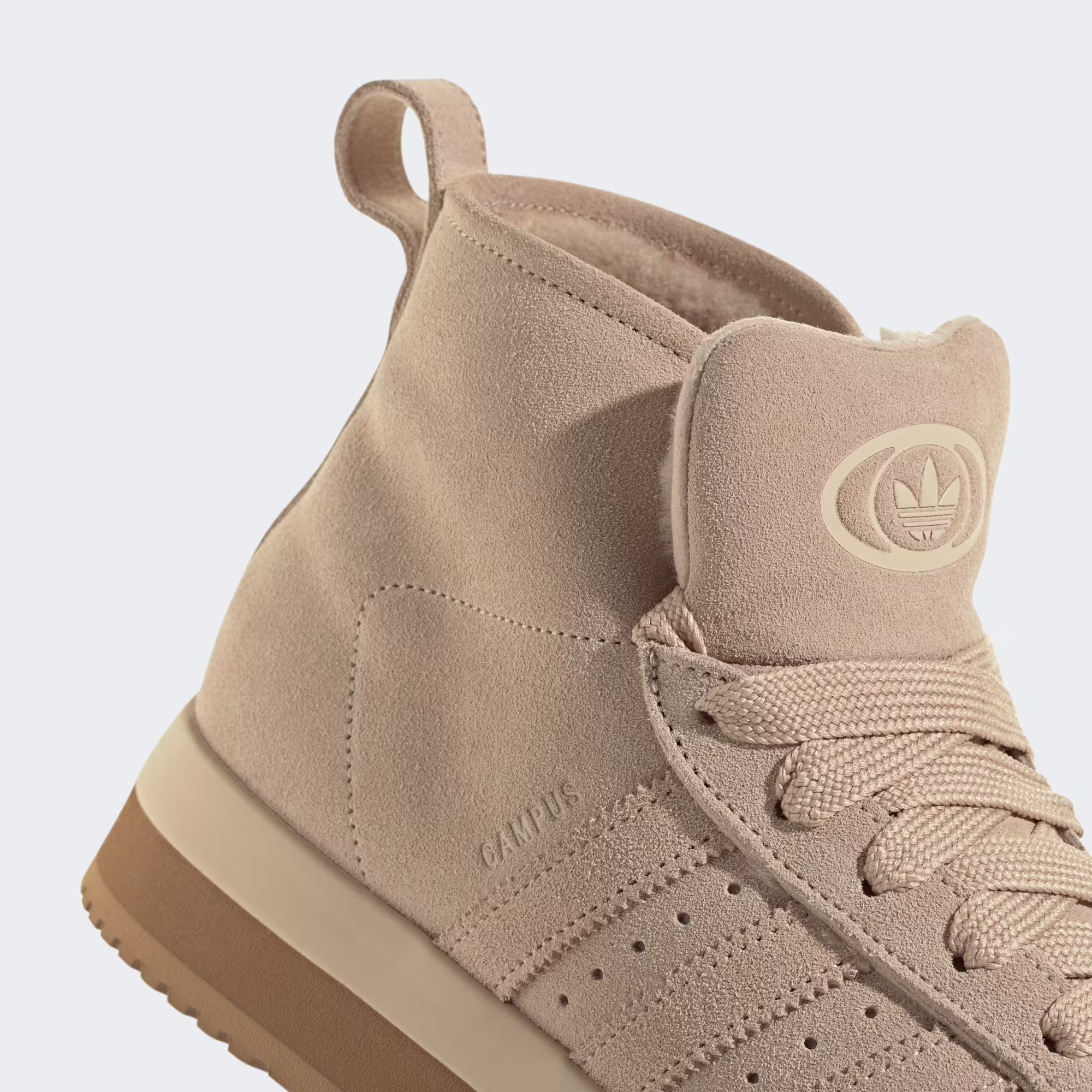 Adidas ქალის სპორტული ფეხსაცმელი