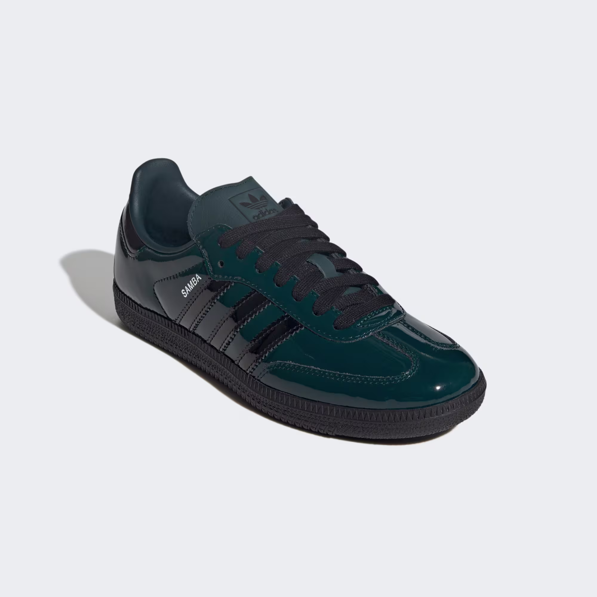 Adidas ქალის სპორტული ფეხსაცმელი