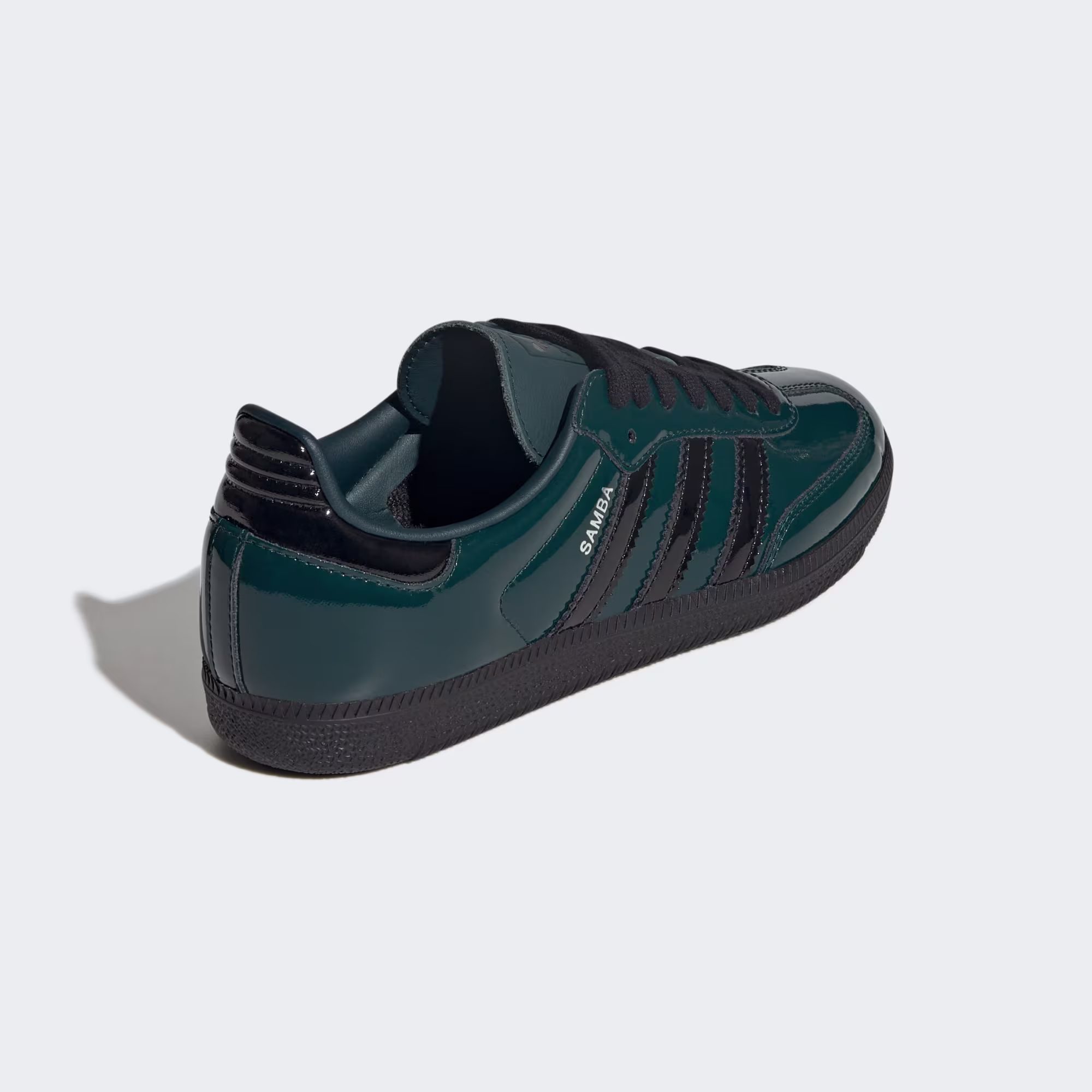 Adidas ქალის სპორტული ფეხსაცმელი