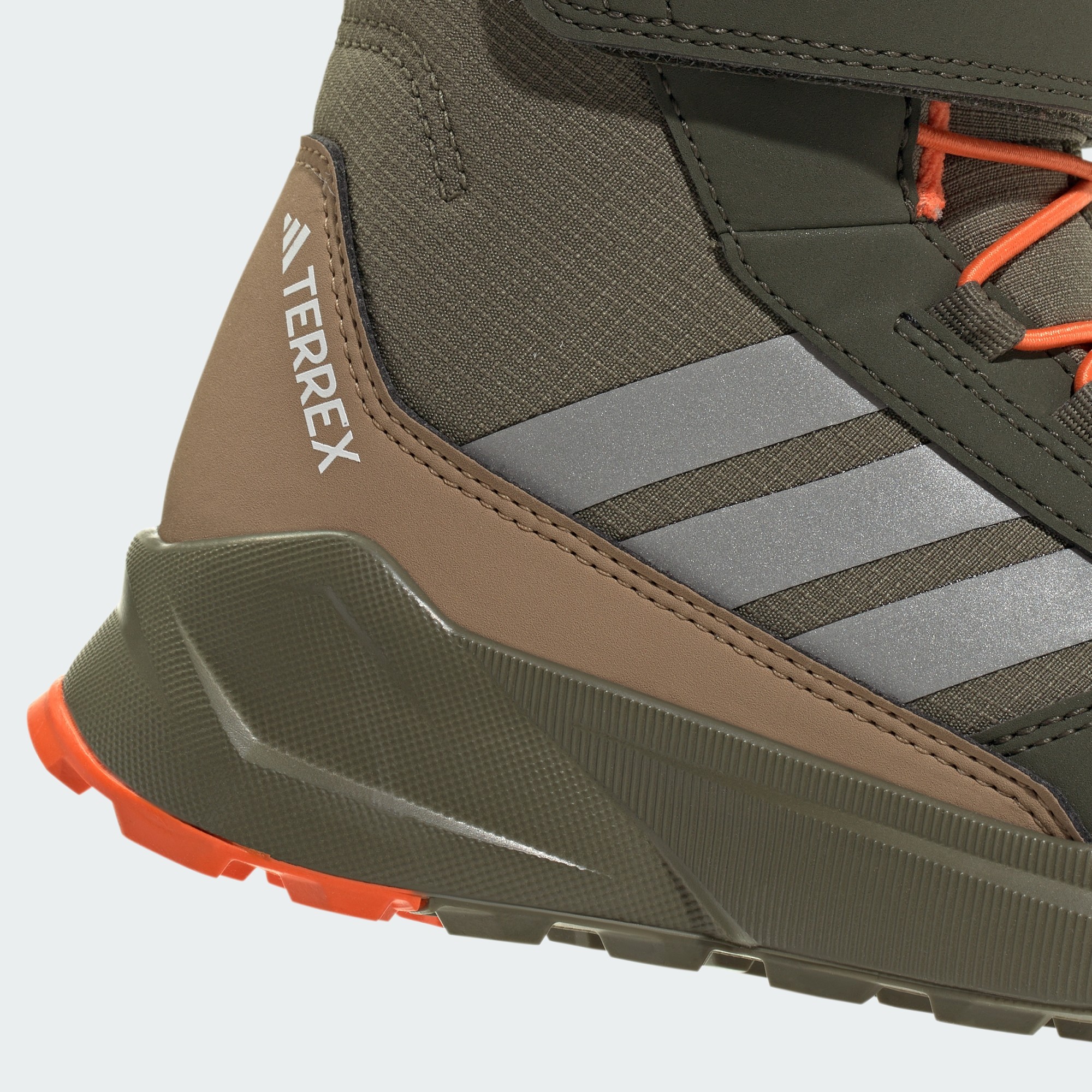 Adidas ბავშვის სპორტული ფეხსაცმელი