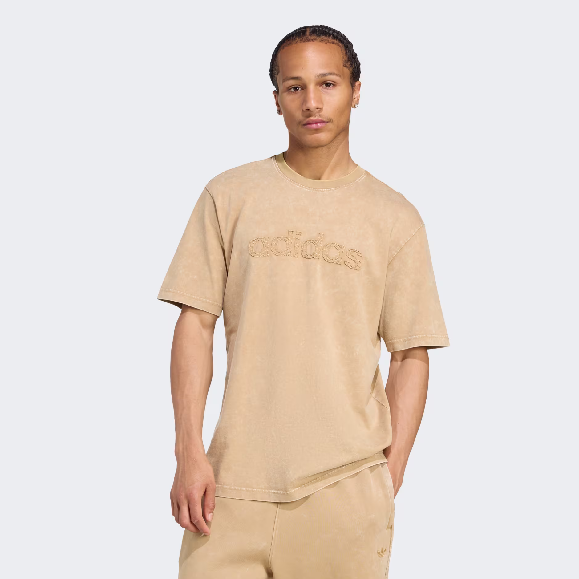Adidas მამაკაცის მაისური