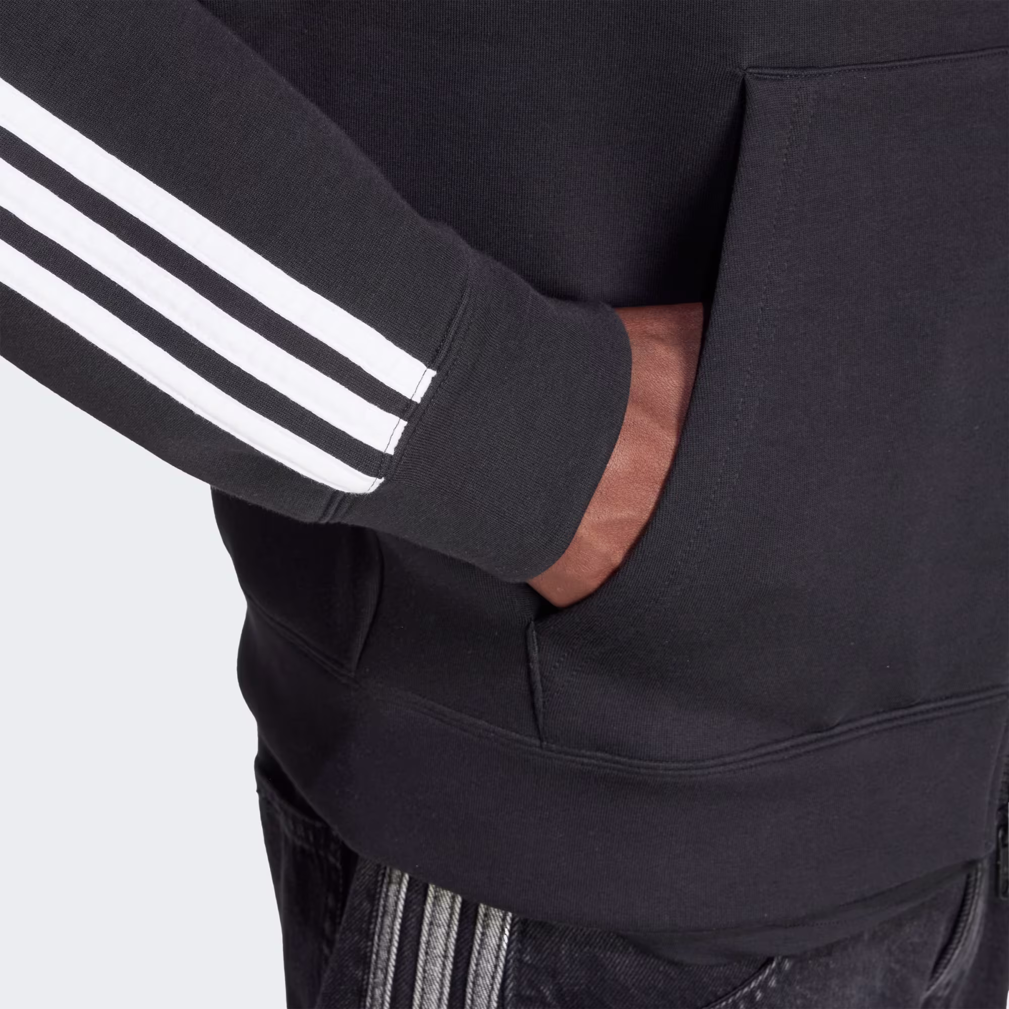 Adidas მამაკაცის ჯემპრი