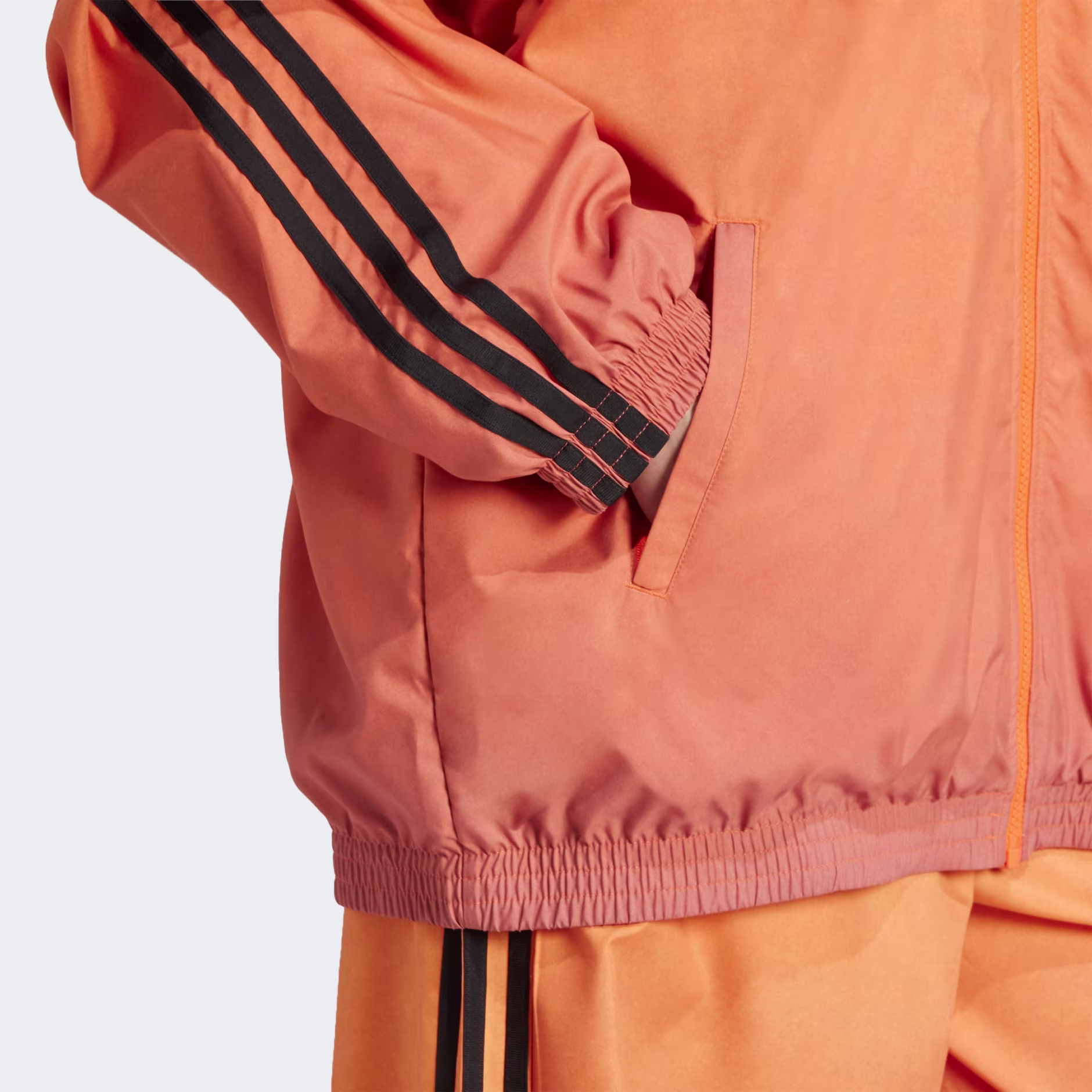 Adidas ქალის ჯემპრი