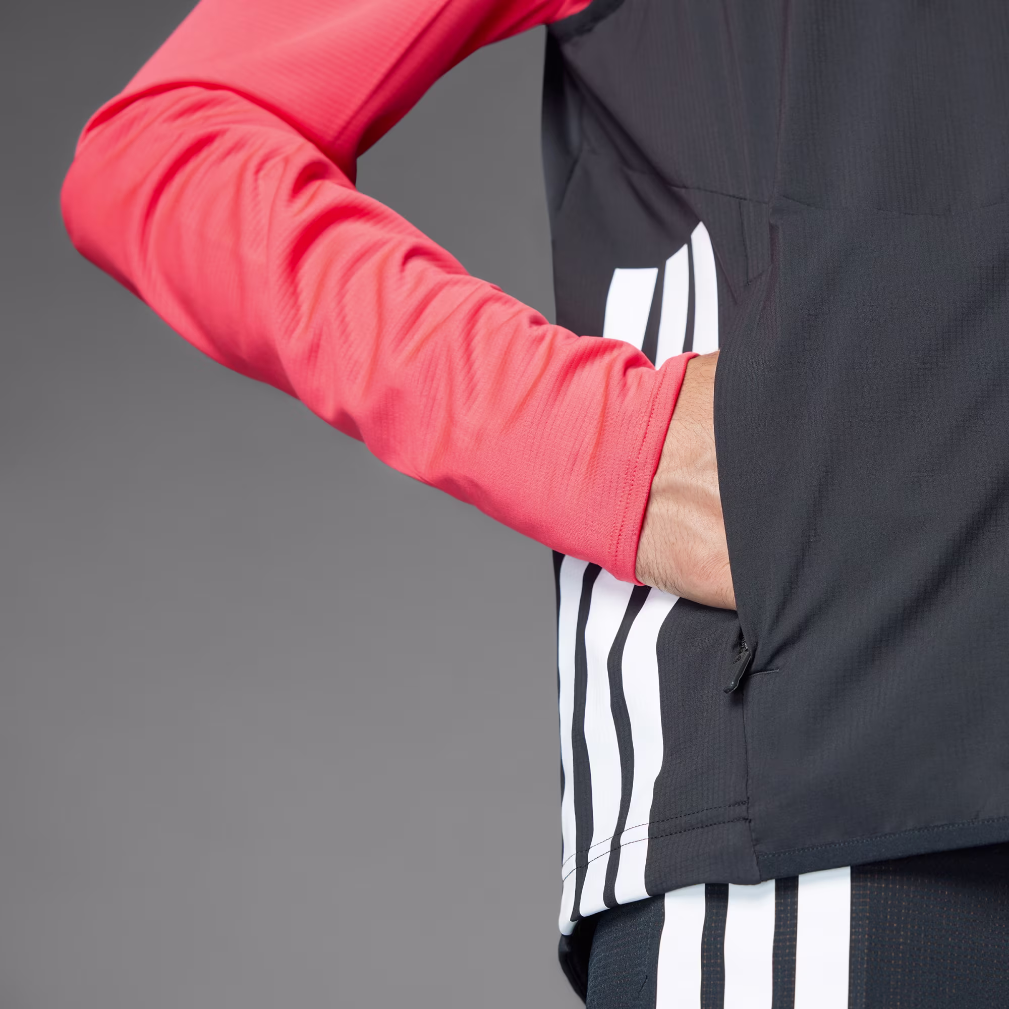 Adidas მამაკაცის ქურთუკი