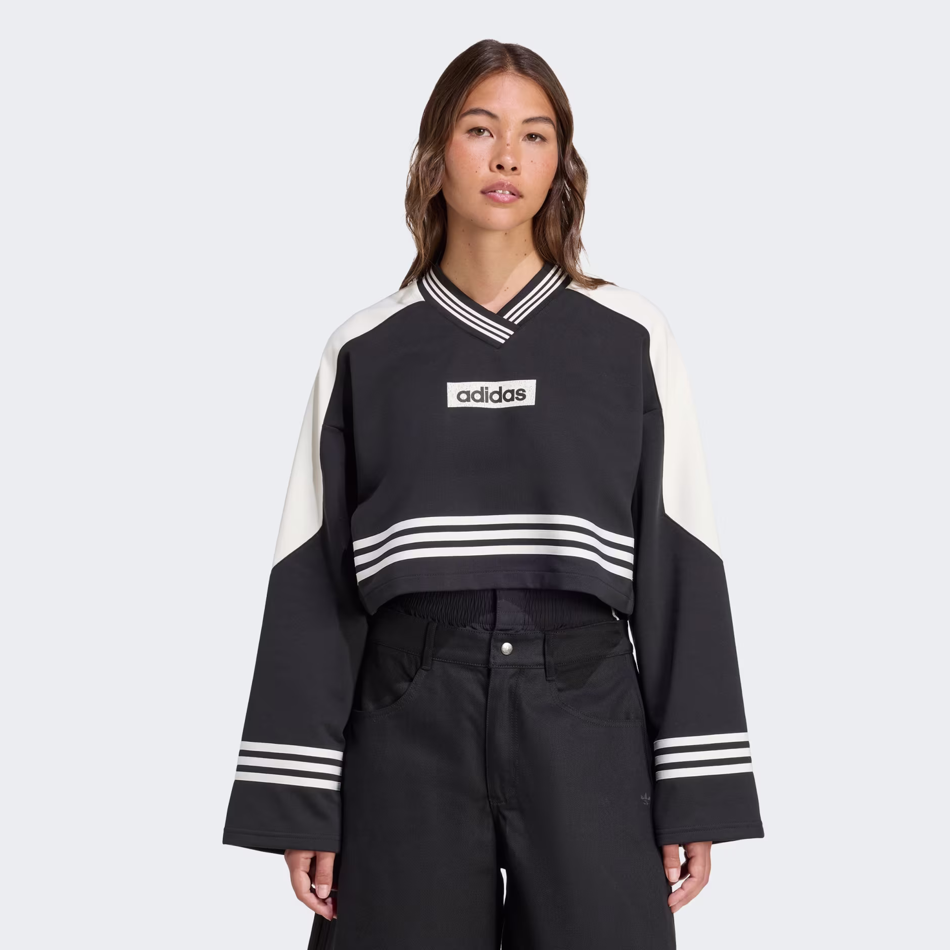 Adidas ქალის ჯემპრი