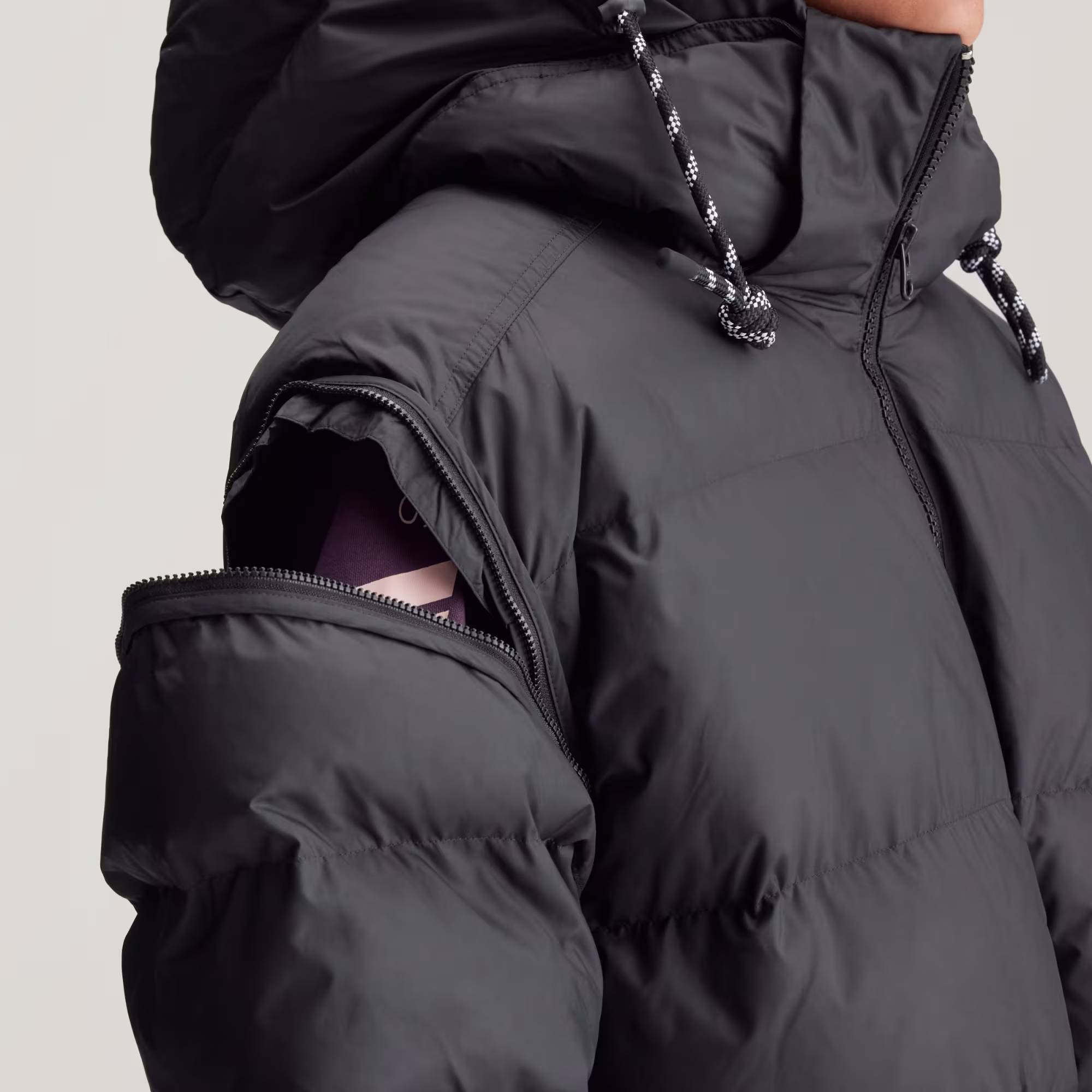Adidas ქალის  ქურთუკი