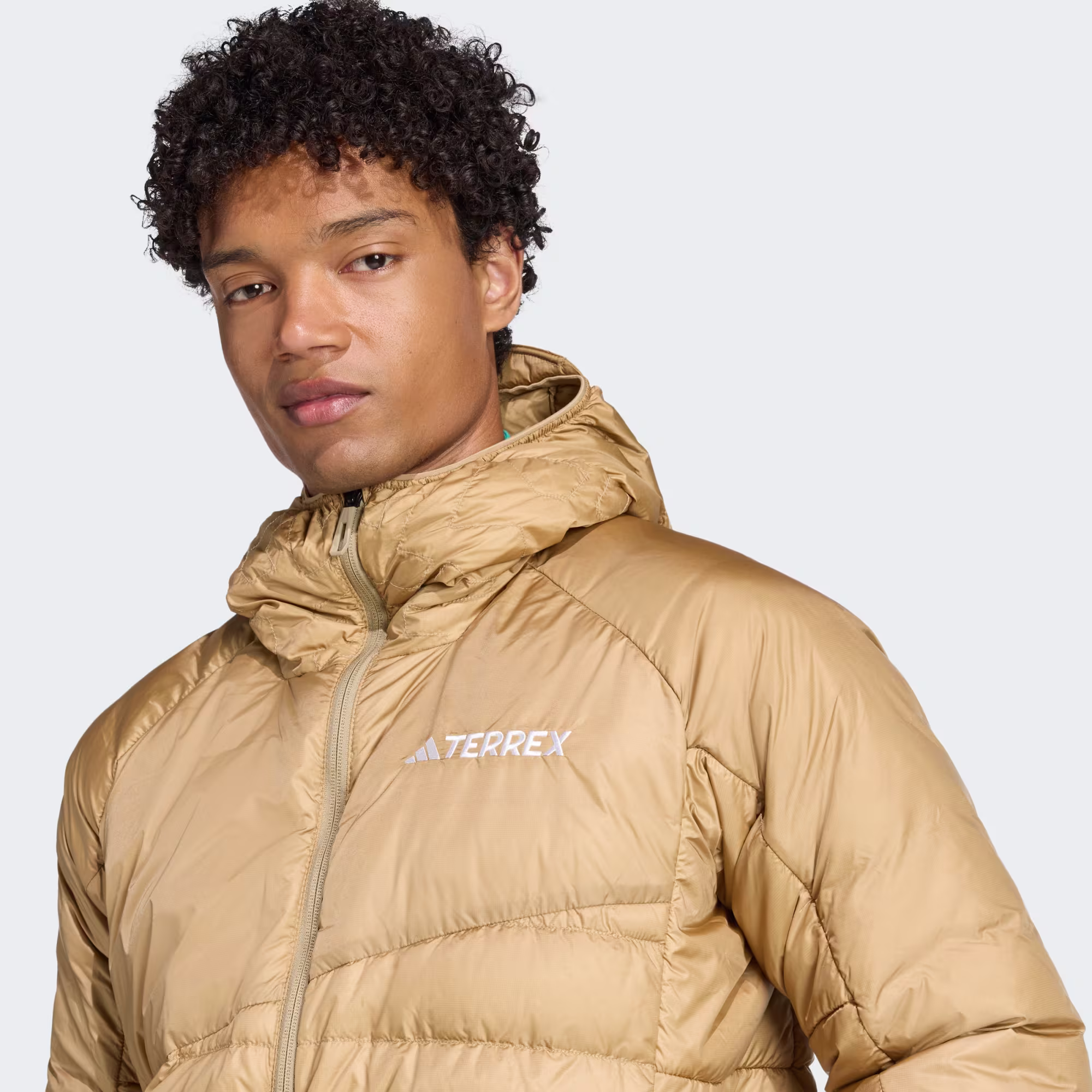 Adidas მამაკაცის ქურთუკი
