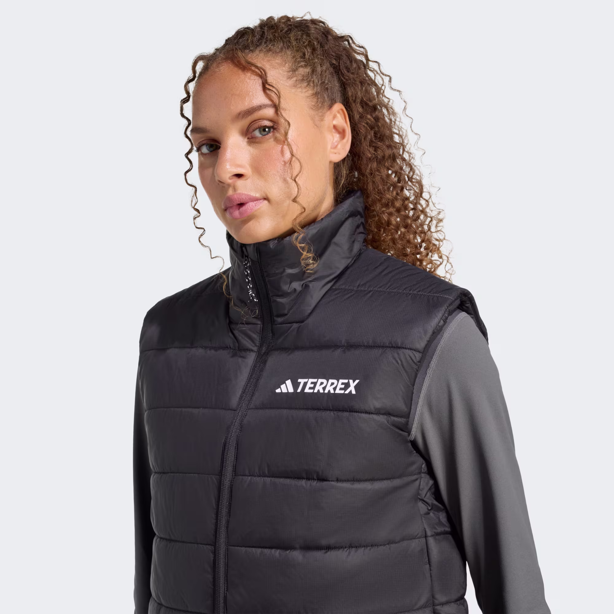 Adidas ქალის  ქურთუკი