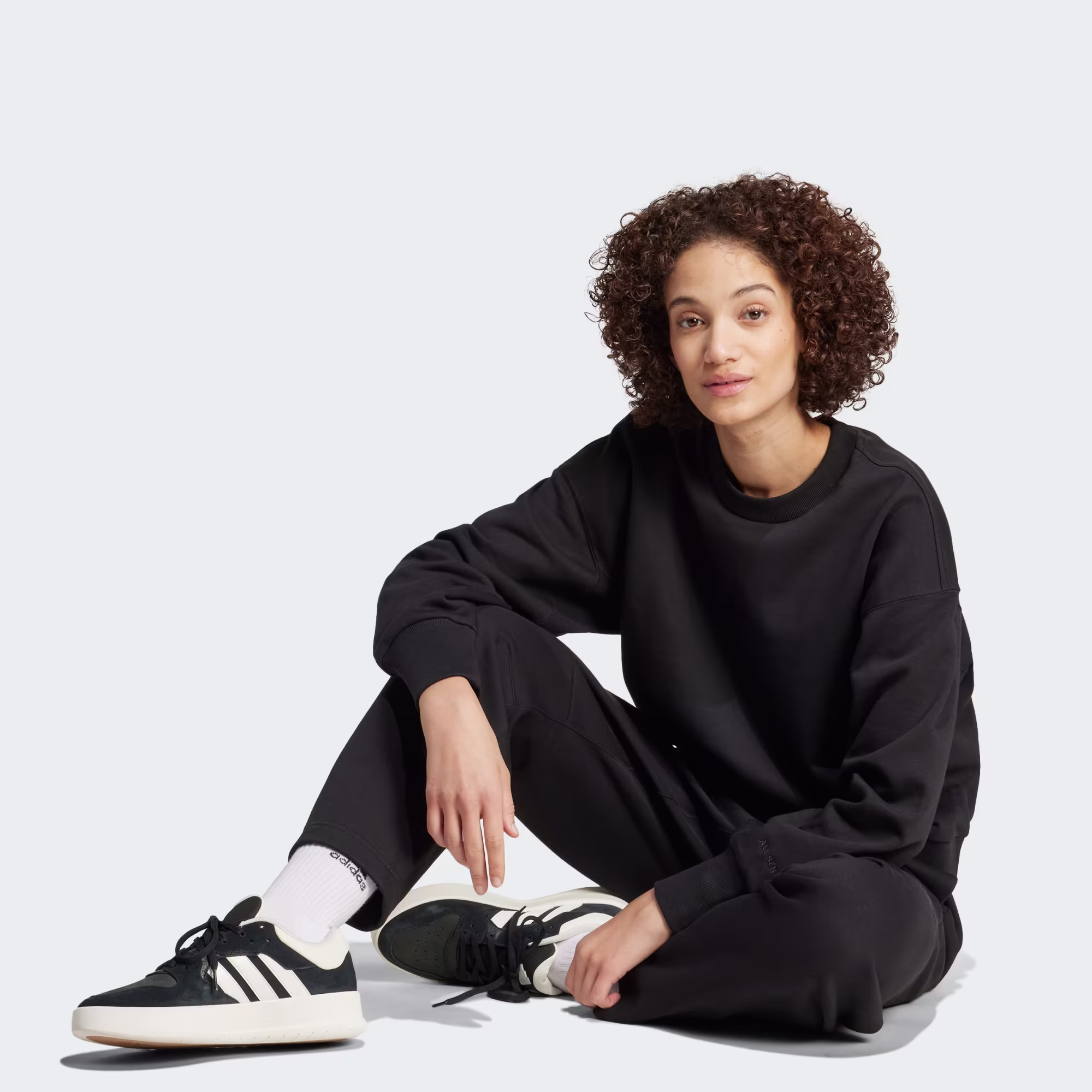 Adidas ქალის ჯემპრი