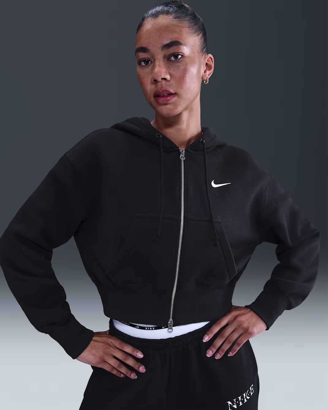 Nike ქალის ჯემპრი