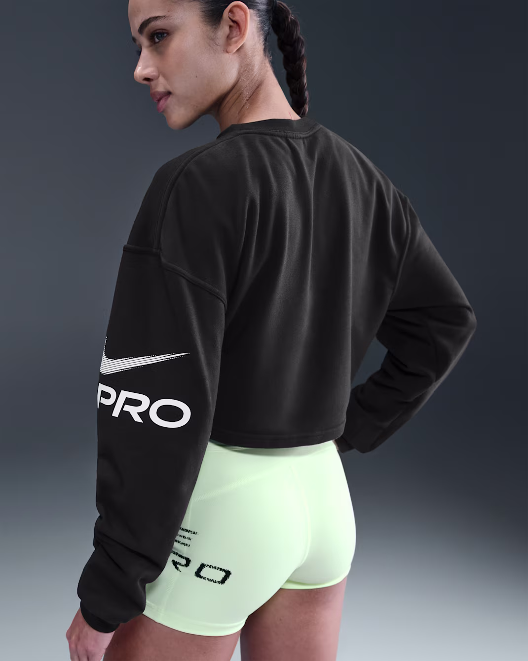 Nike ქალის ჯემპრი
