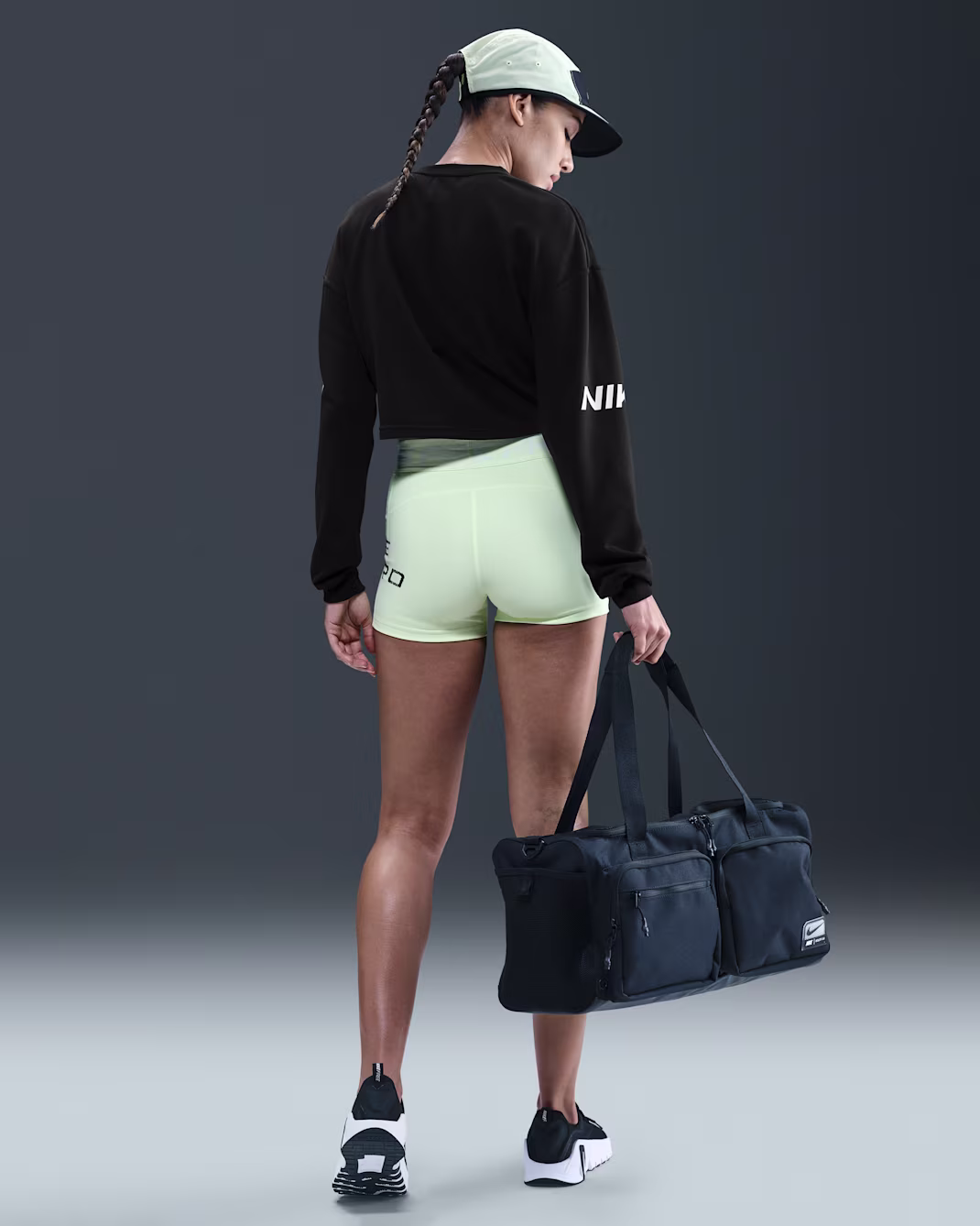 Nike ქალის ჯემპრი