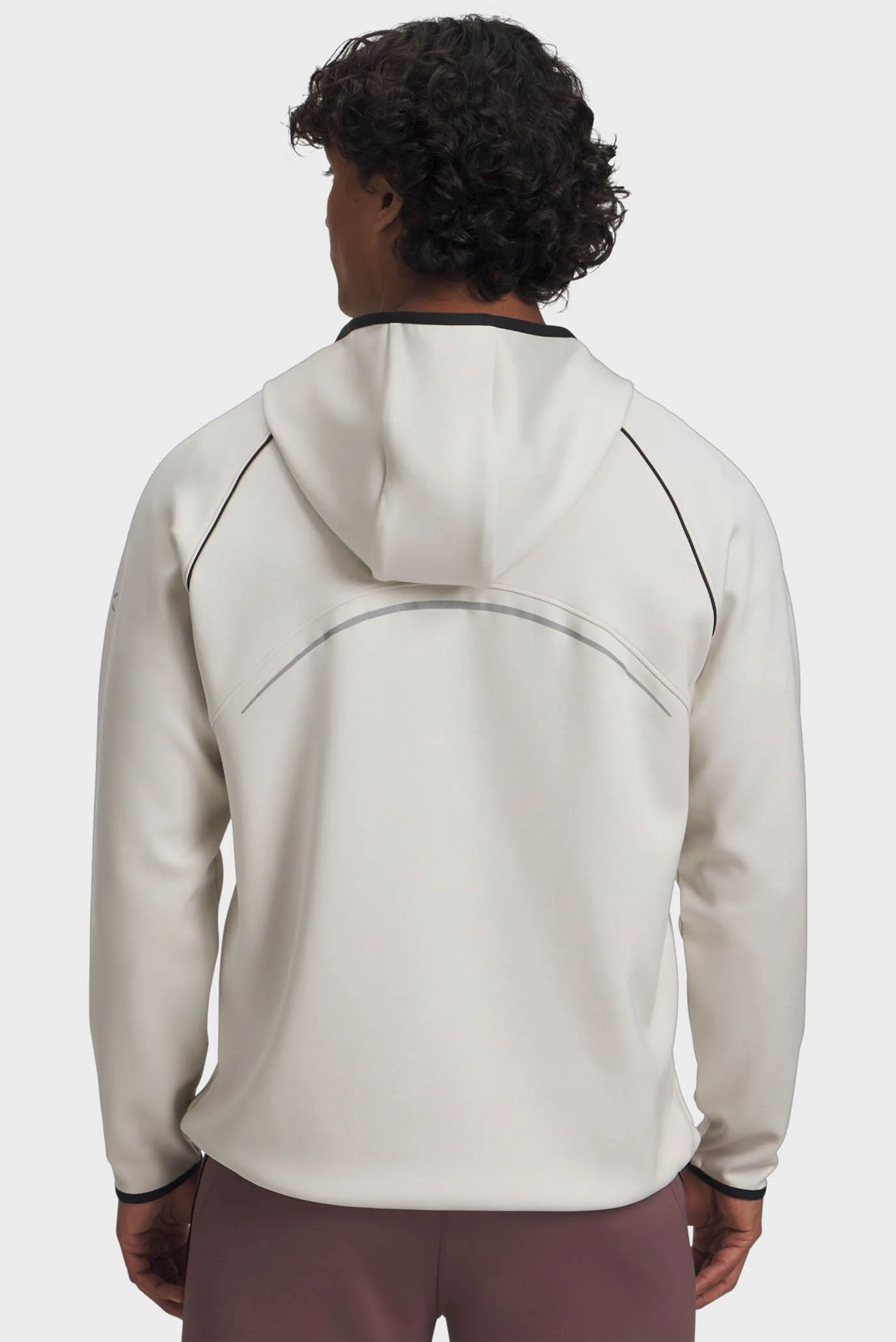 Under Armour მამაკაცის ჯემპრი