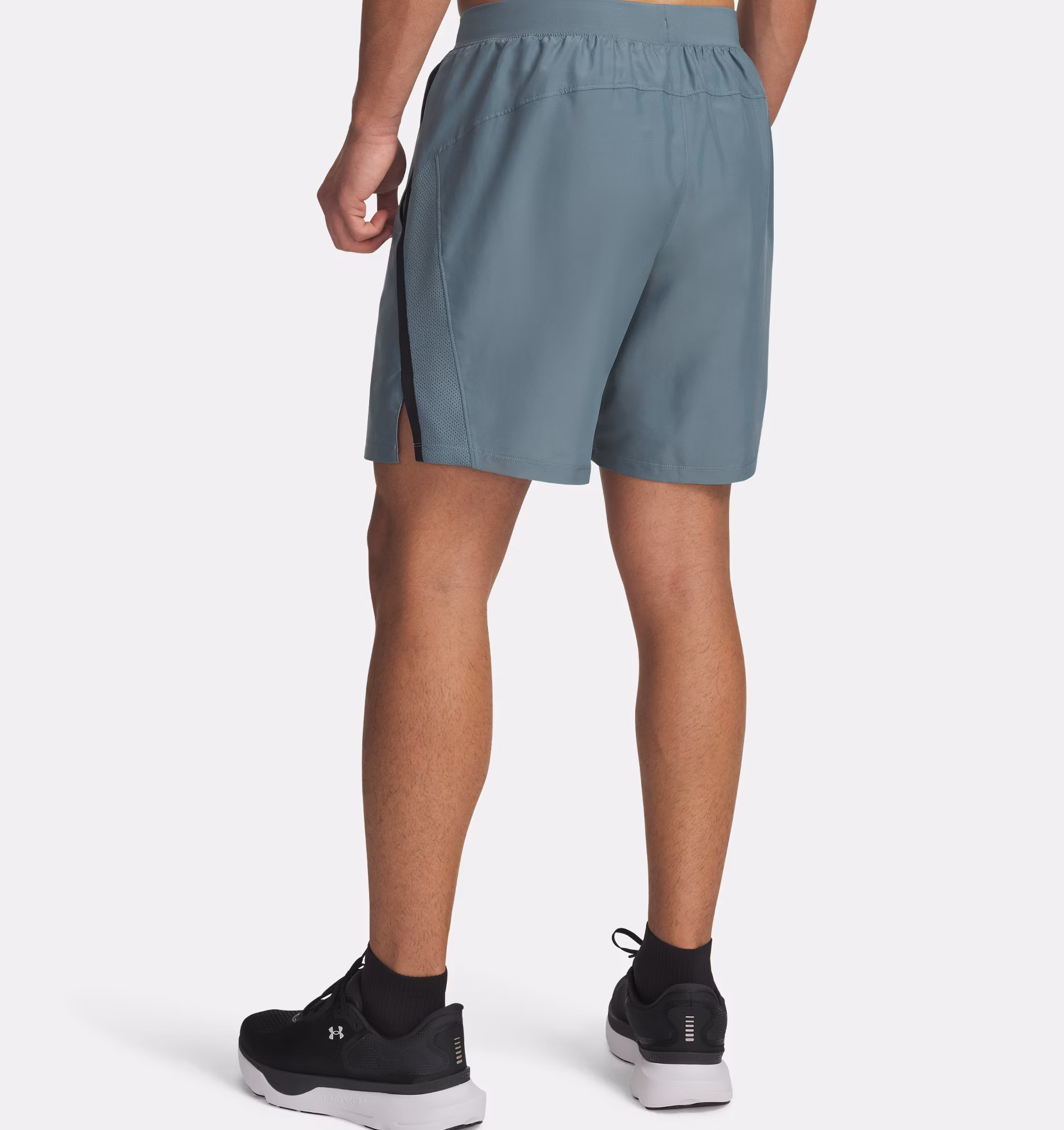 Under Armour მამაკაცის შორტი