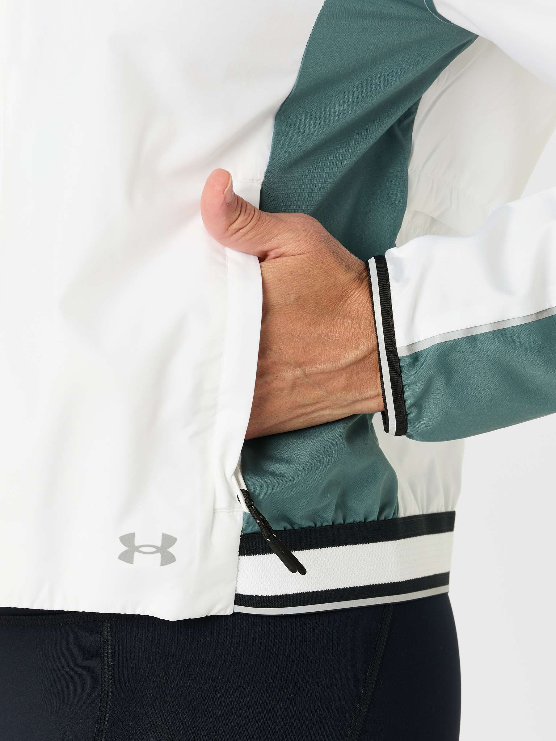 Under Armour ქალის ჯემპრი