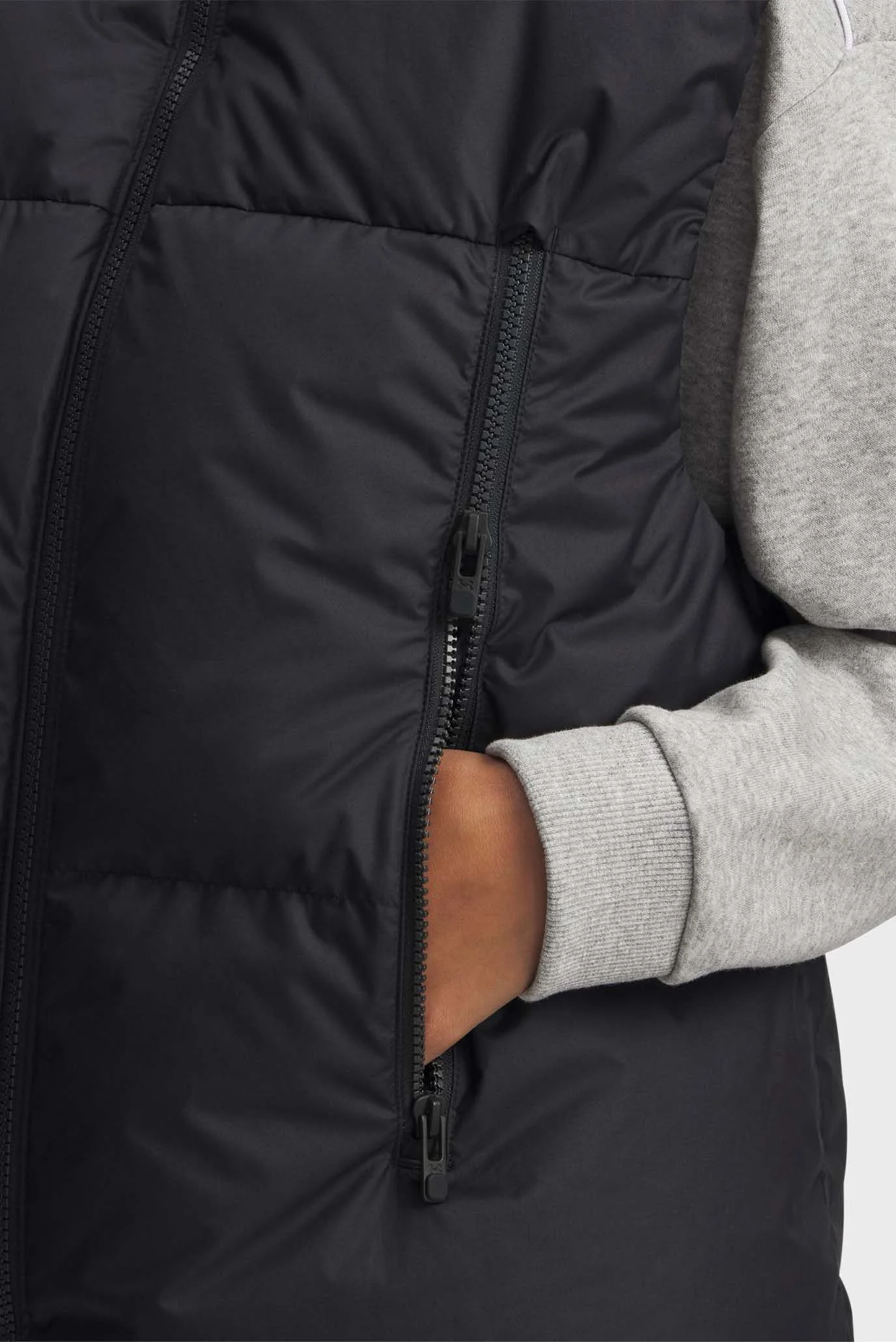 Under Armour ქალის  ქურთუკი