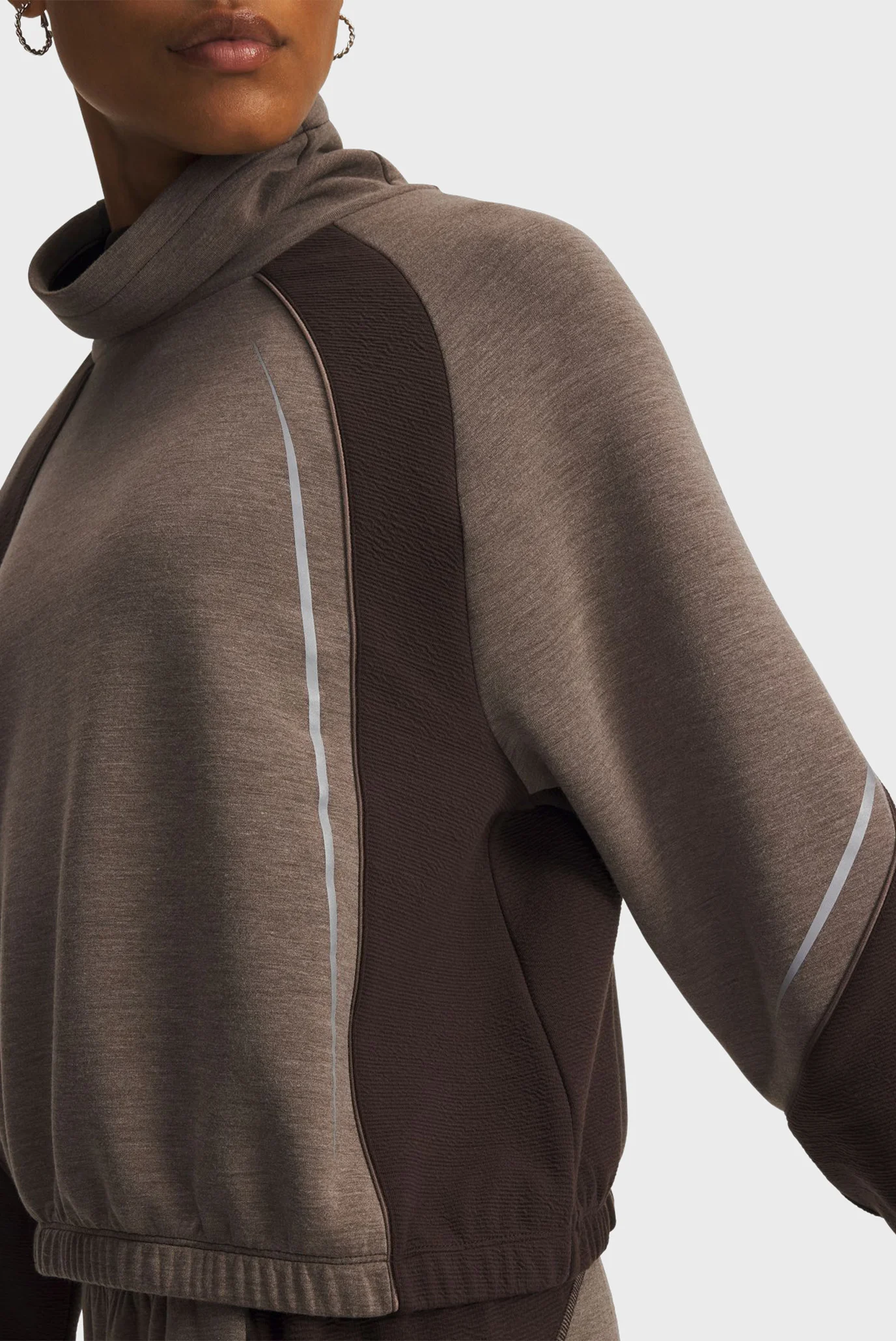Under Armour ქალის ჯემპრი