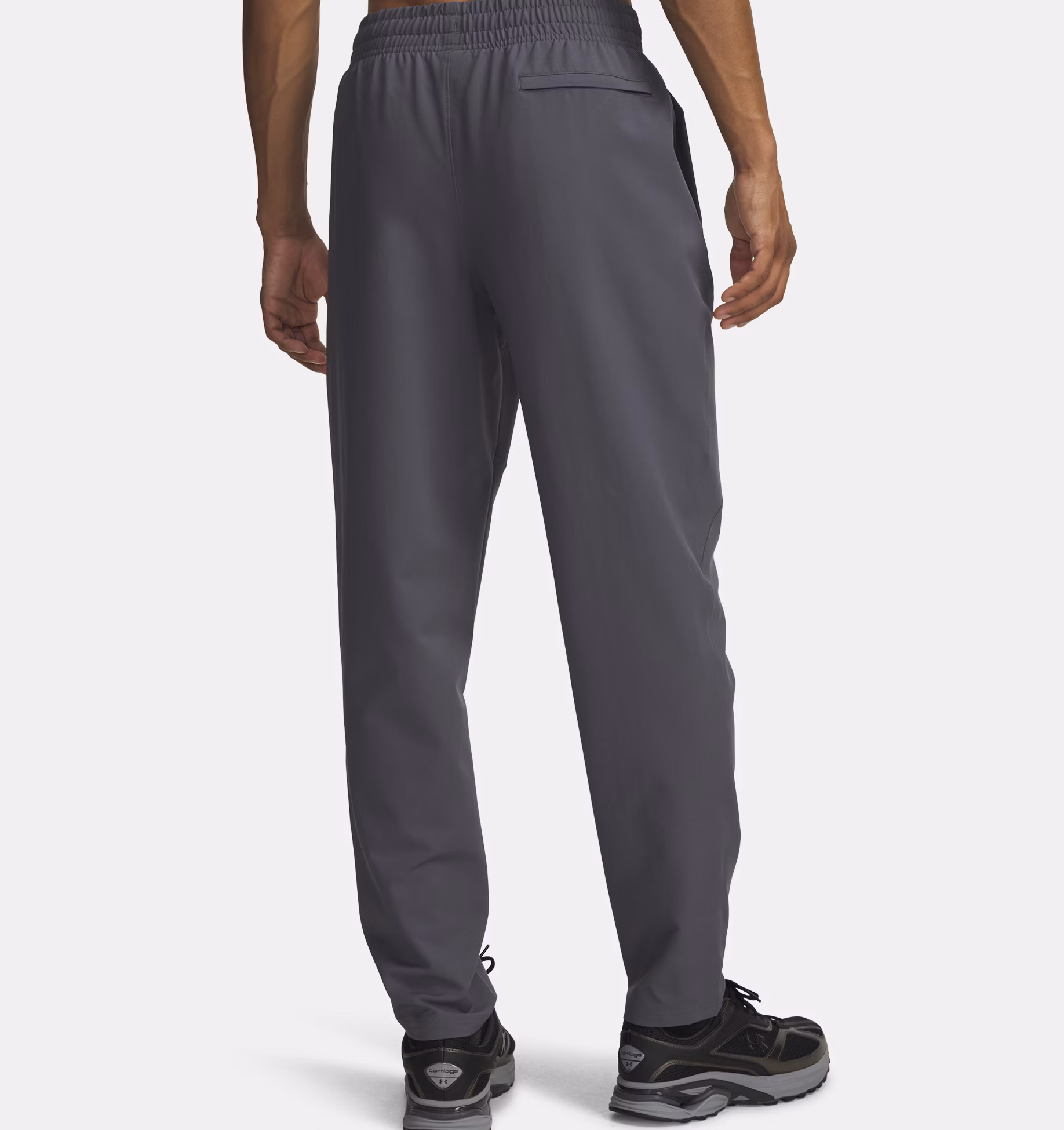 Under Armour მამაკაცის სპორტული შარვალი