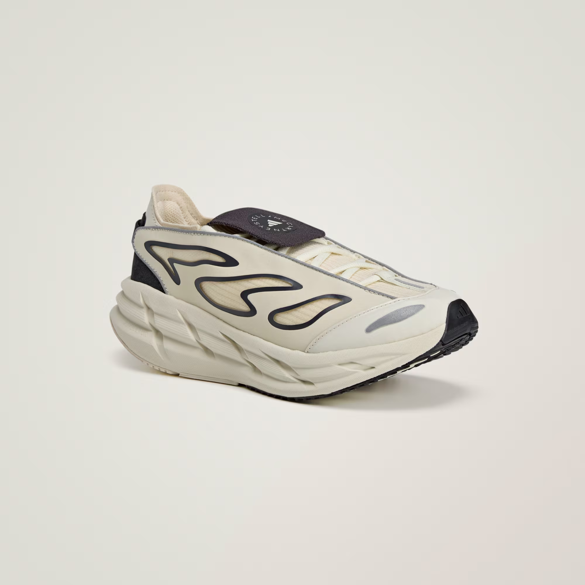 Adidas ქალის სპორტული ფეხსაცმელი