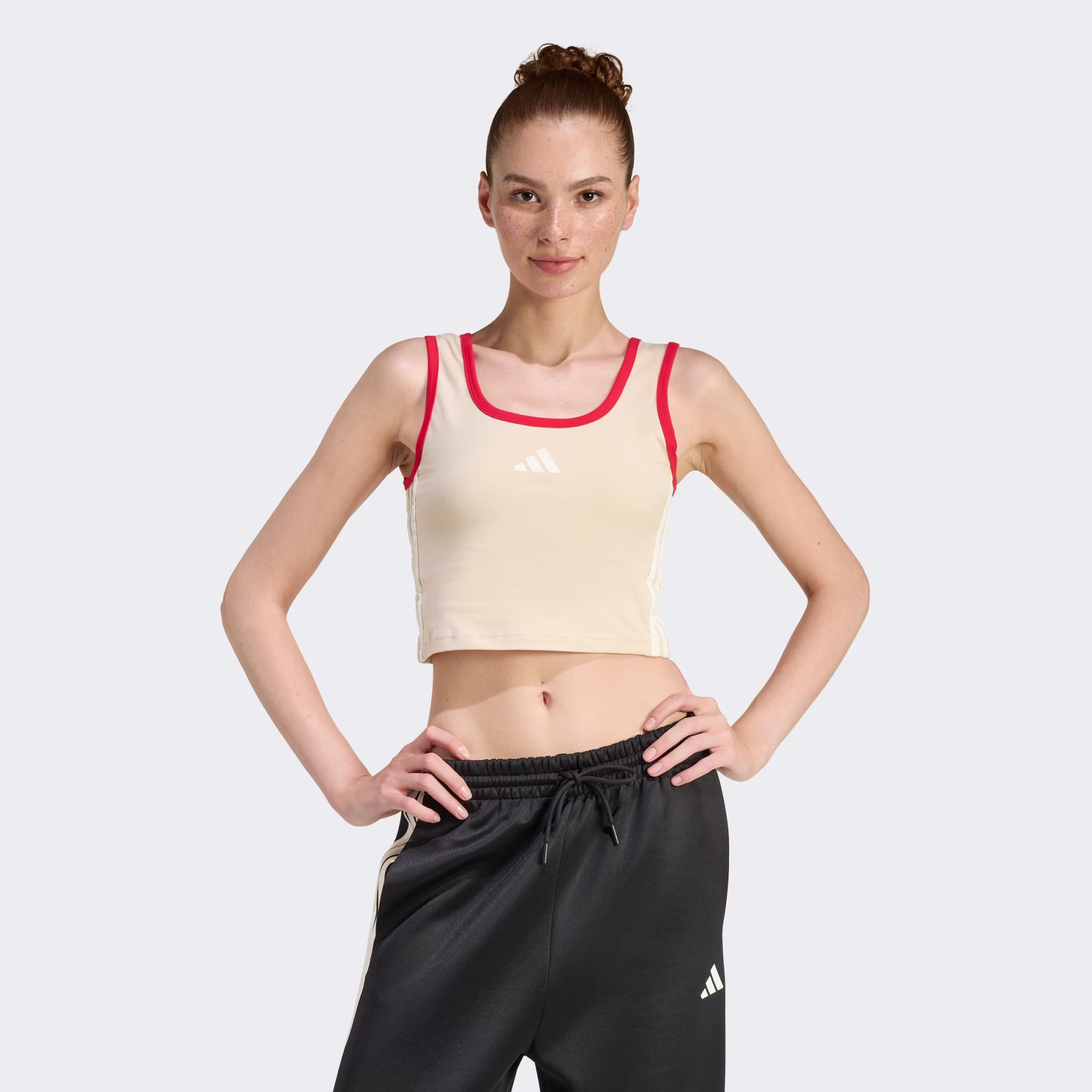 Adidas ქალის მაისური