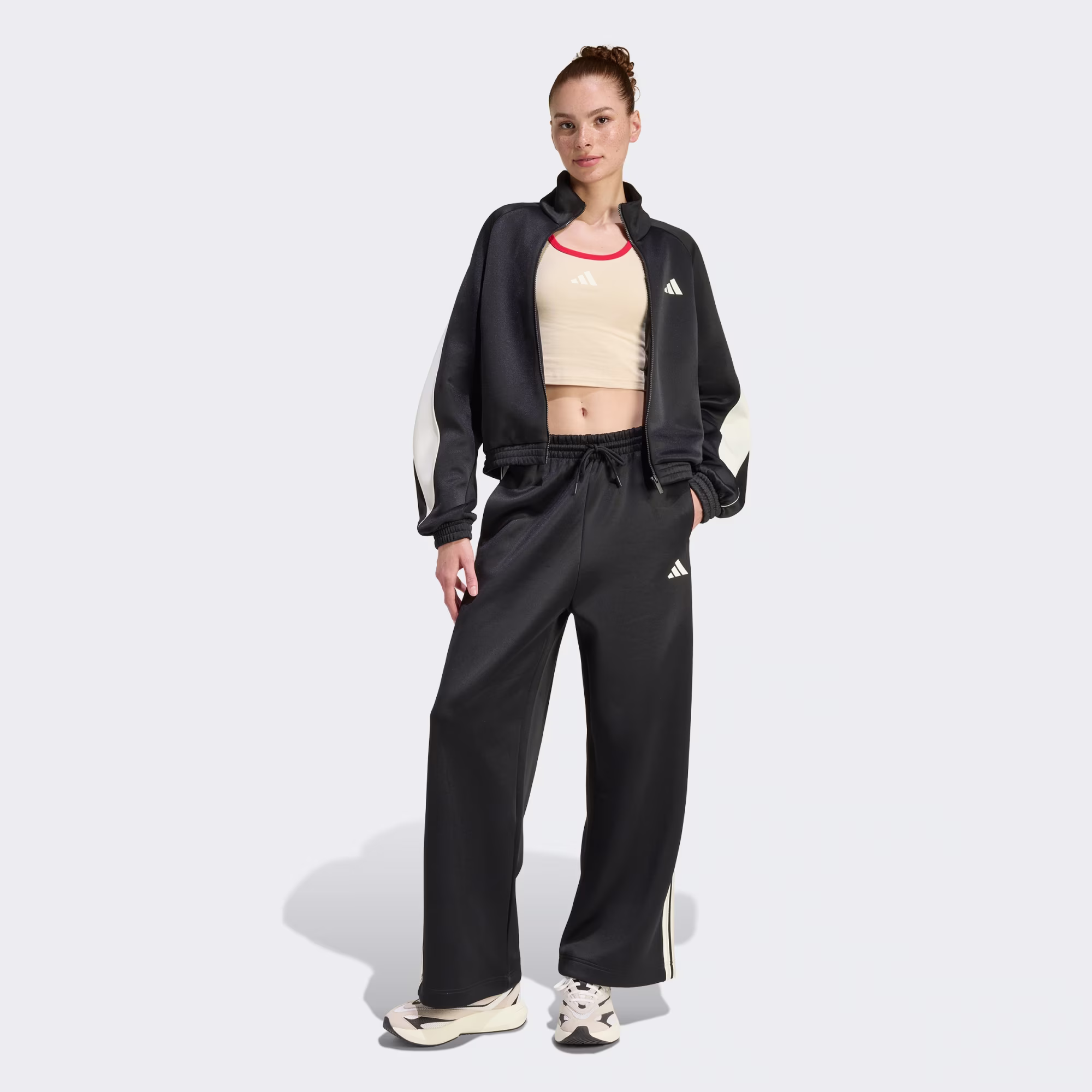 Adidas ქალის მაისური