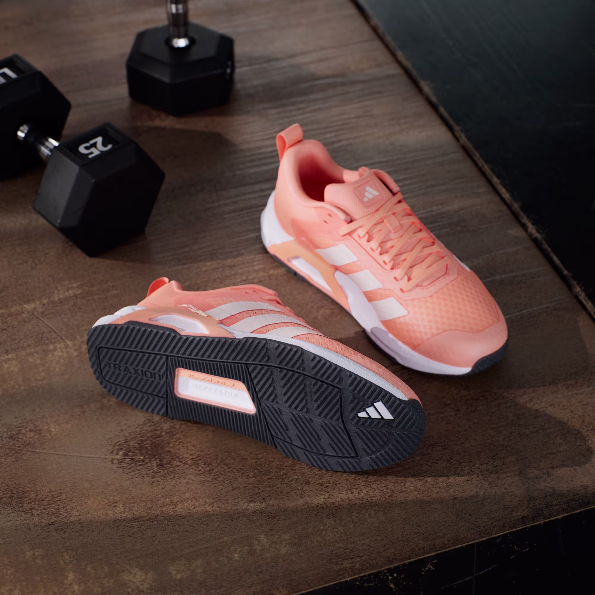 Adidas ქალის სპორტული ფეხსაცმელი