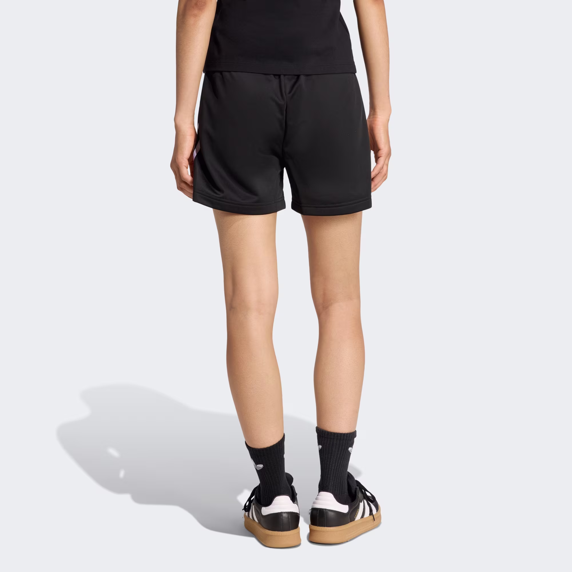 Adidas ქალის შორტი