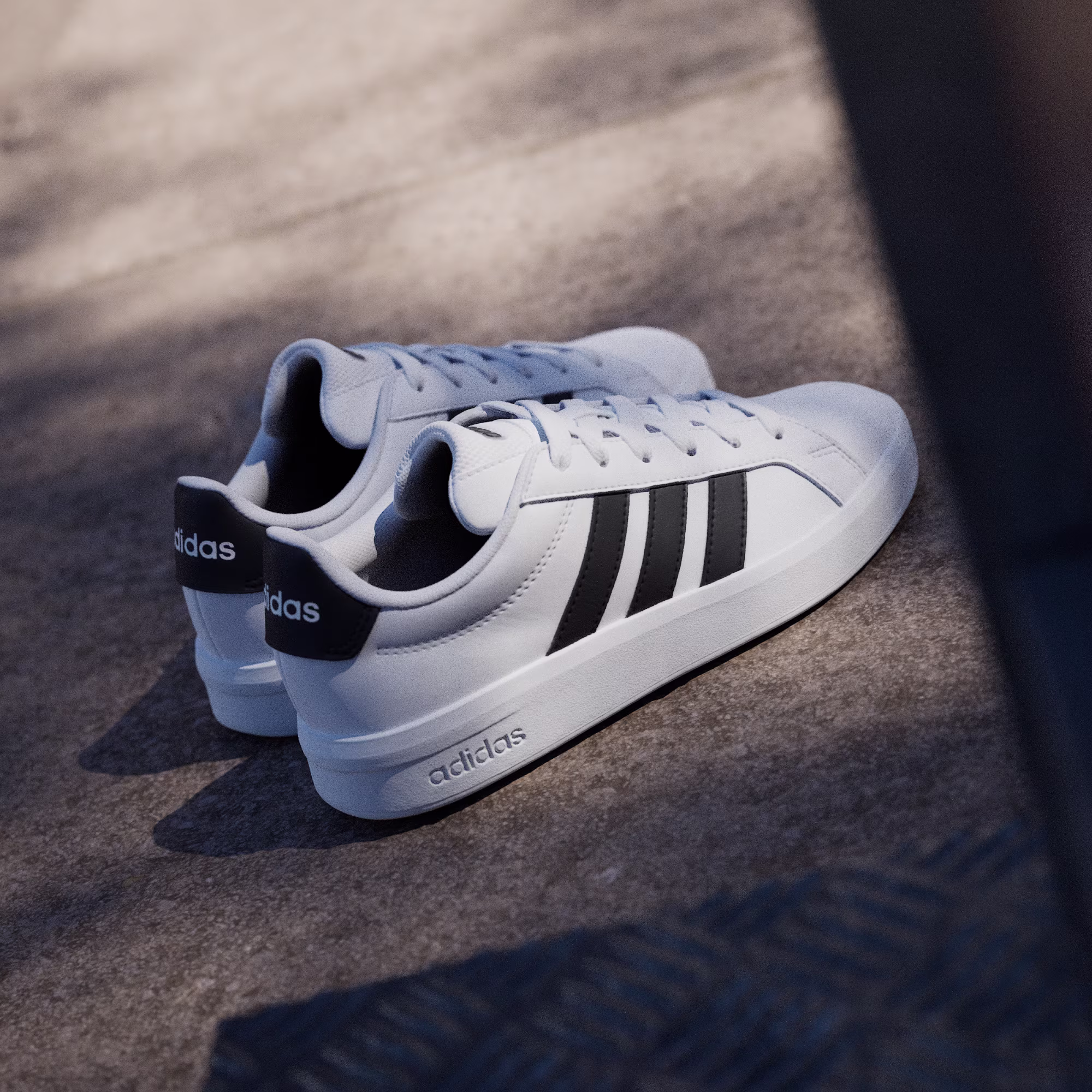 Adidas ბავშვის სპორტული ფეხსაცმელი