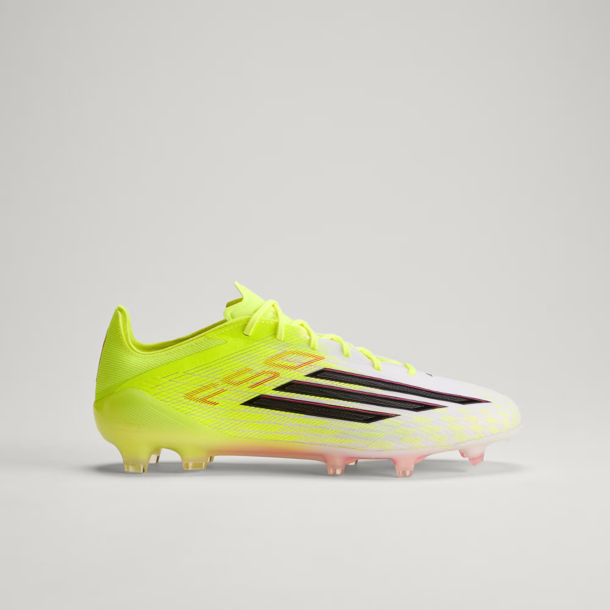 Adidas მამაკაცის სპორტული ფეხსაცმელი