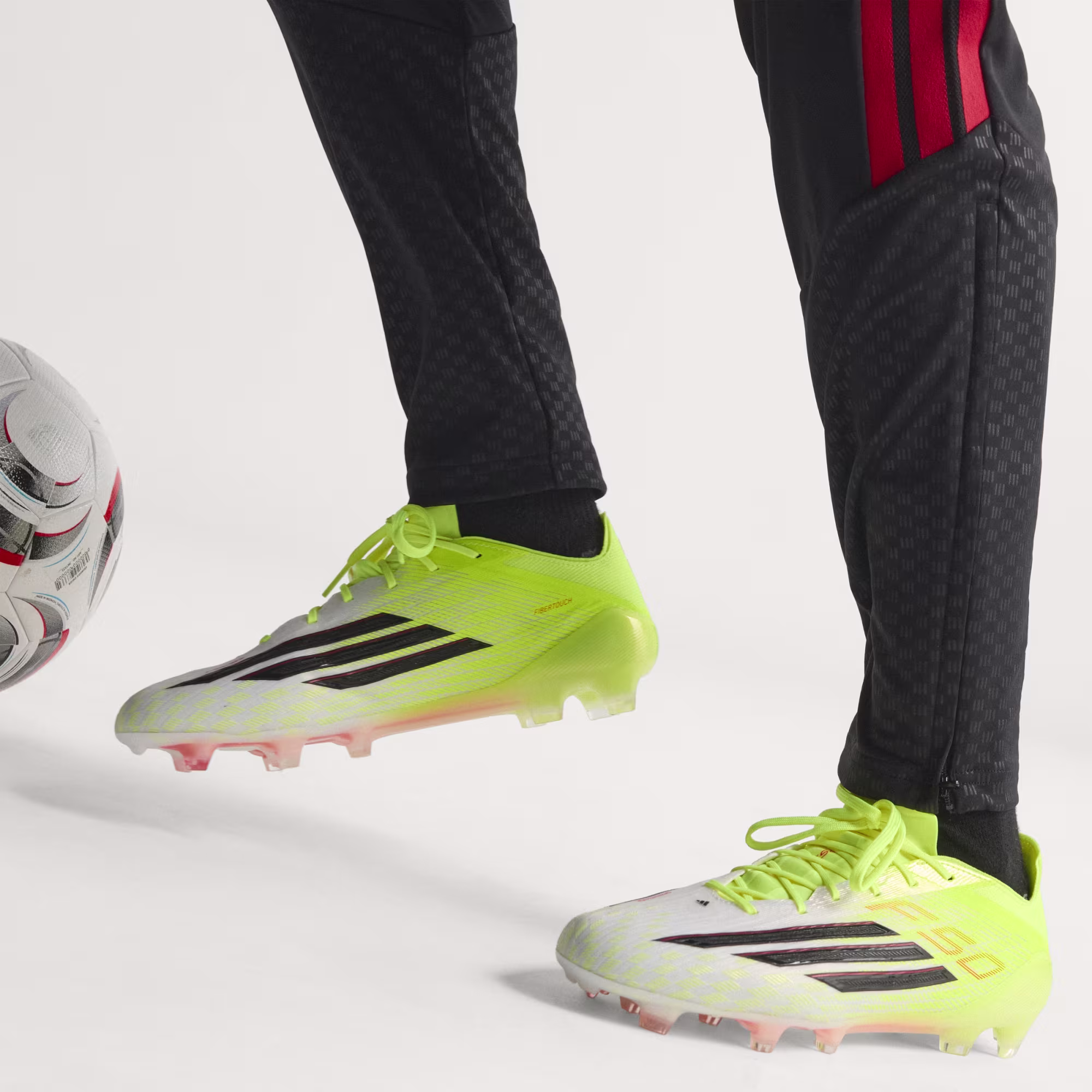 Adidas მამაკაცის სპორტული ფეხსაცმელი