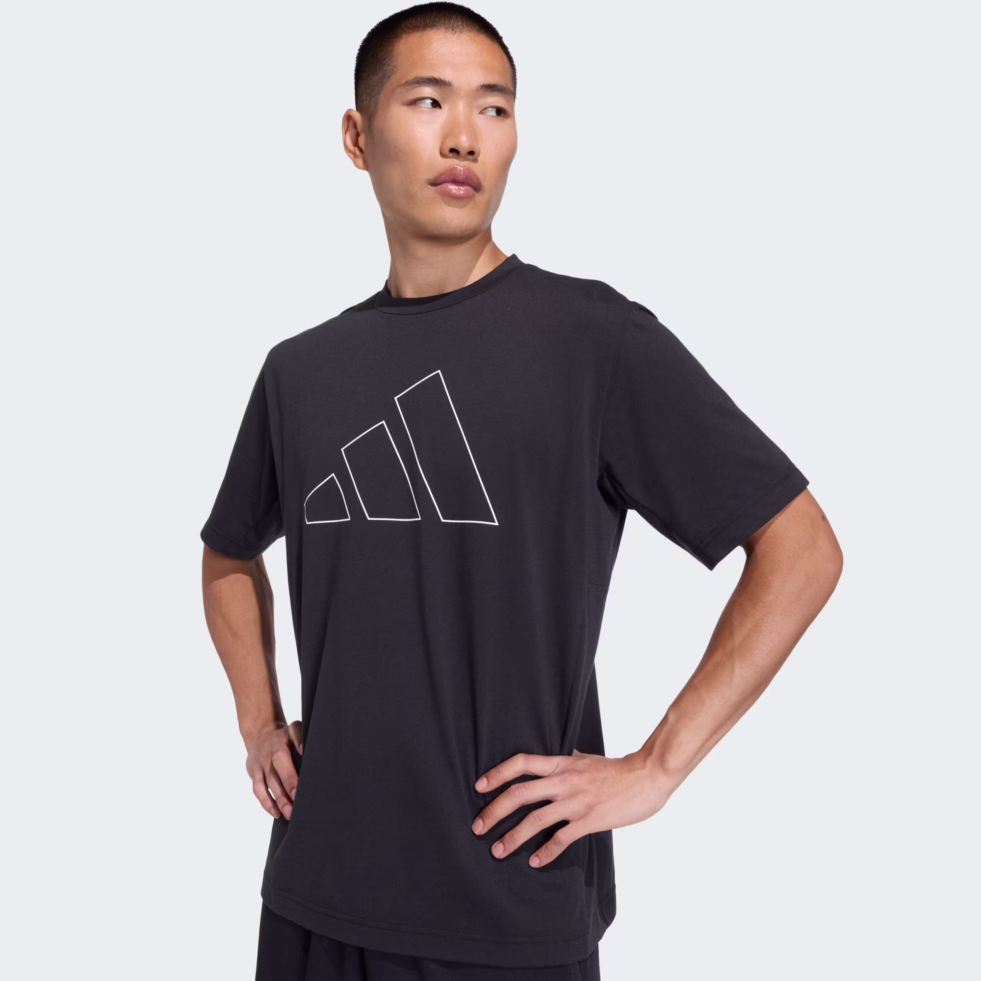Adidas მამაკაცის მაისური