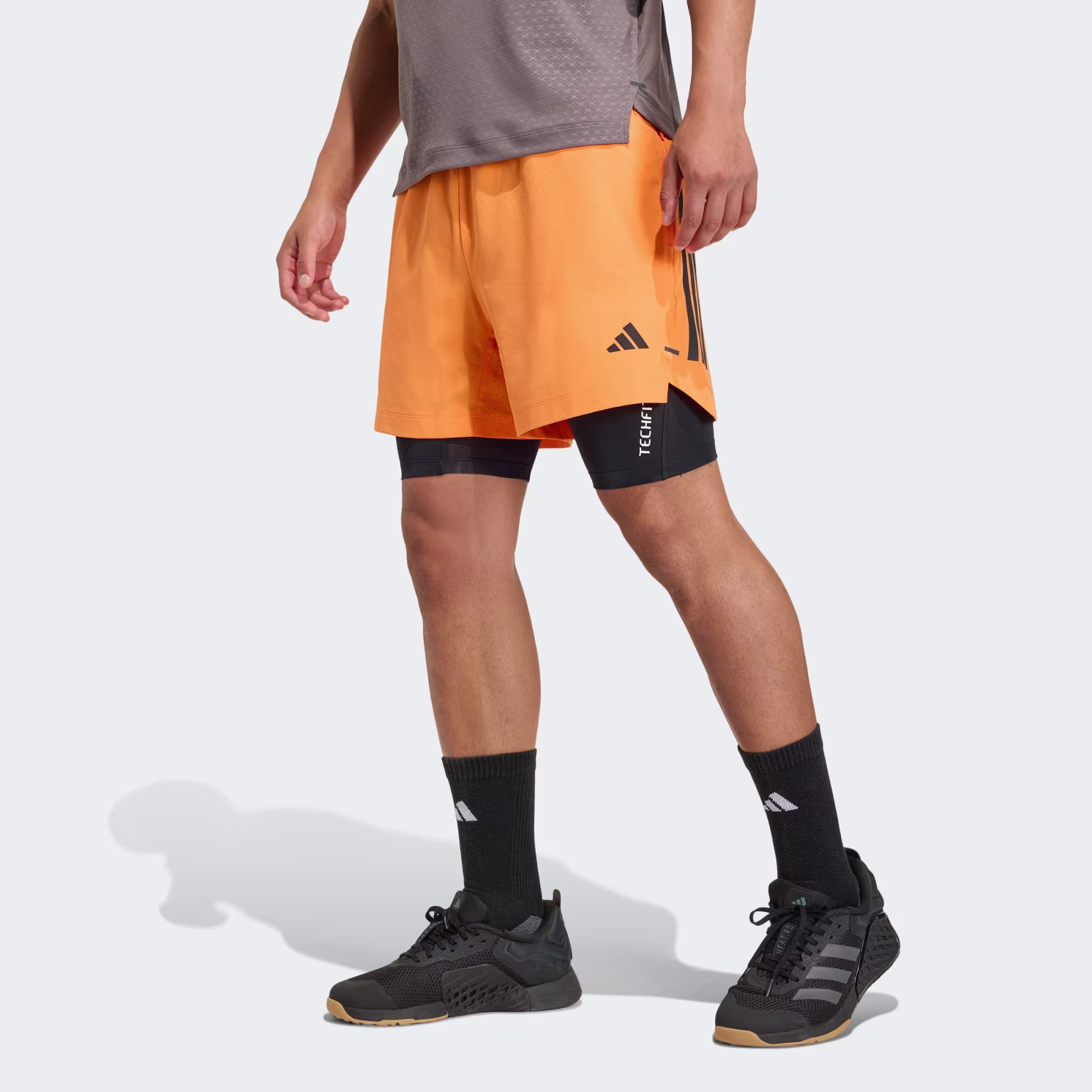 Adidas მამაკაცის შორტი