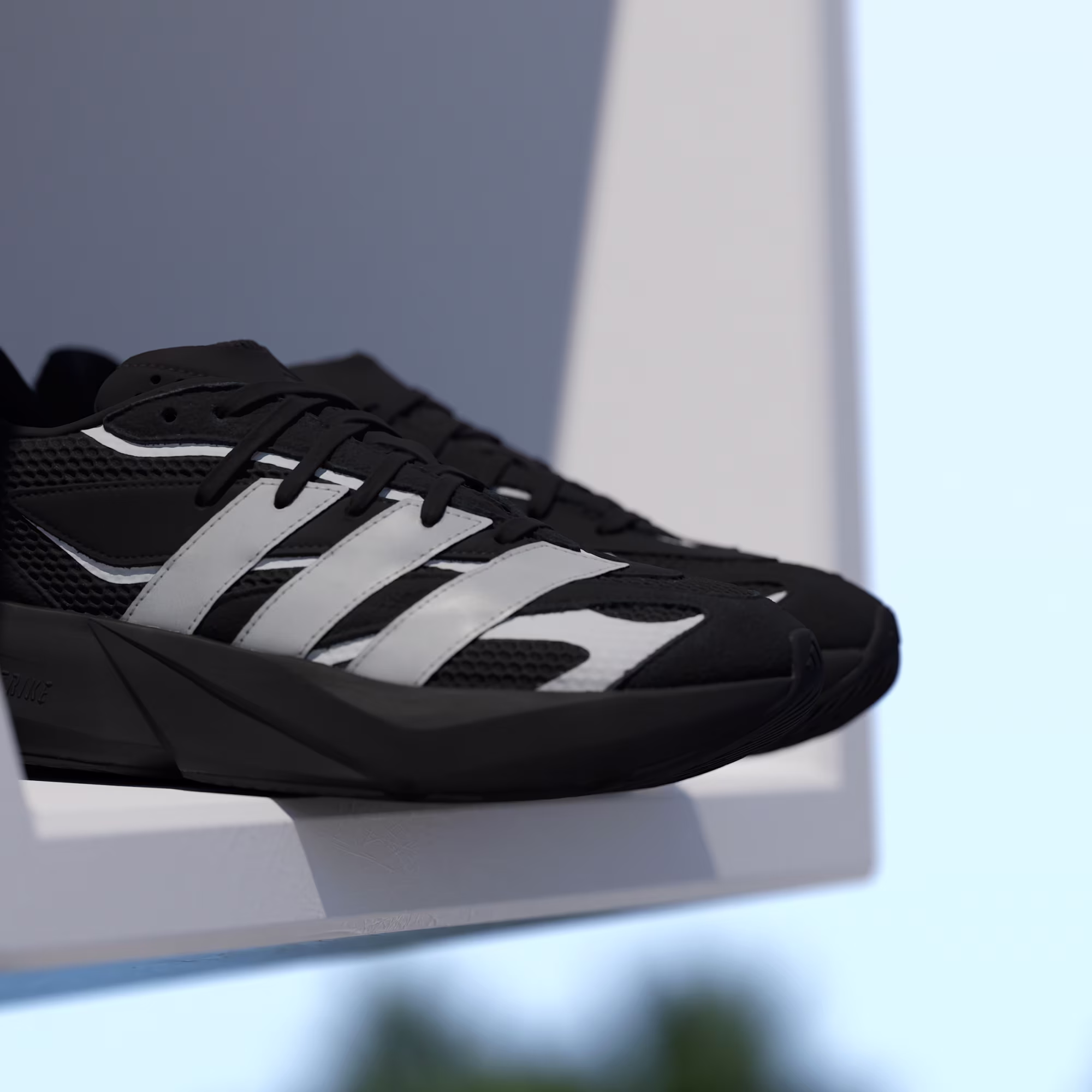 Adidas მამაკაცის სპორტული ფეხსაცმელი