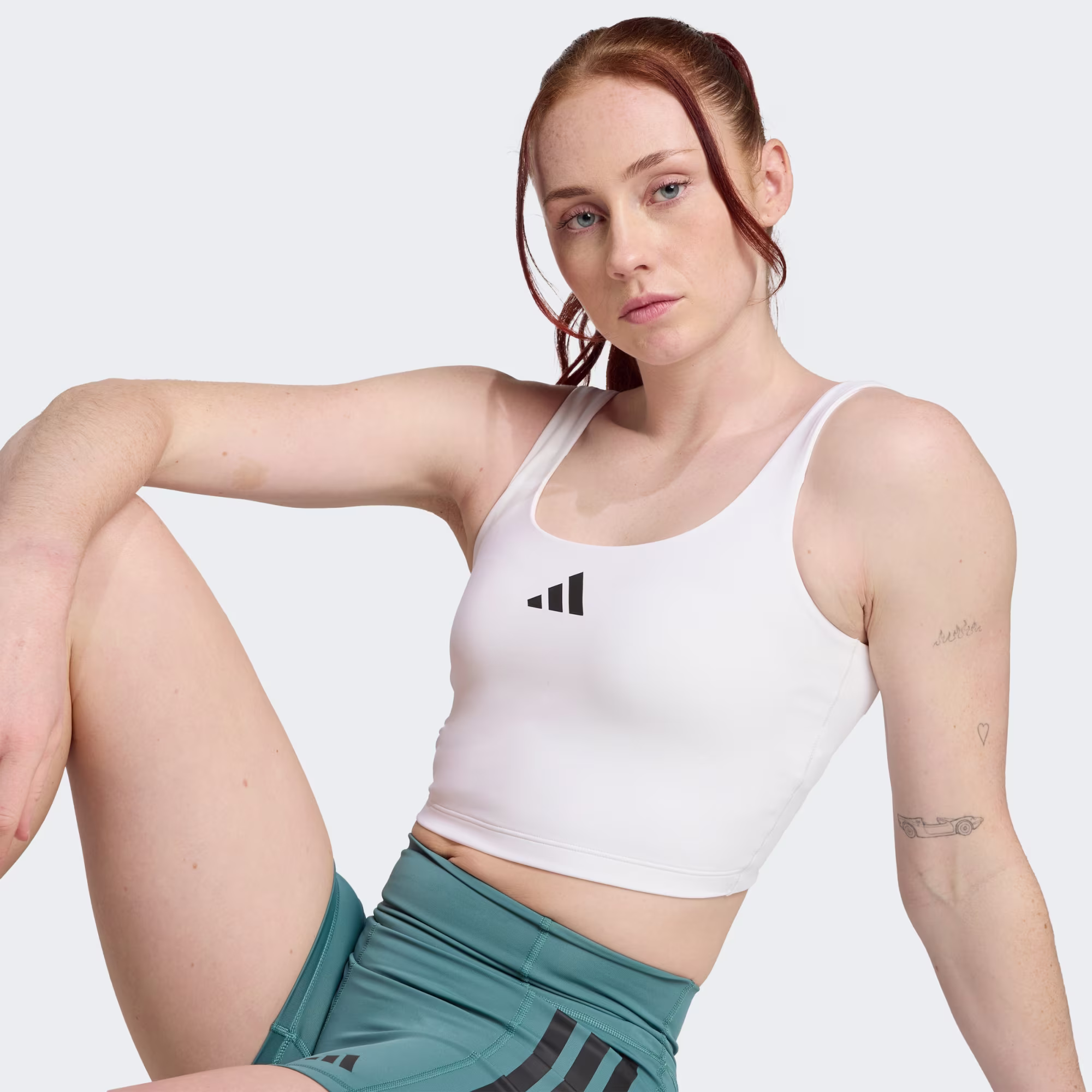 Adidas ქალის მაისური