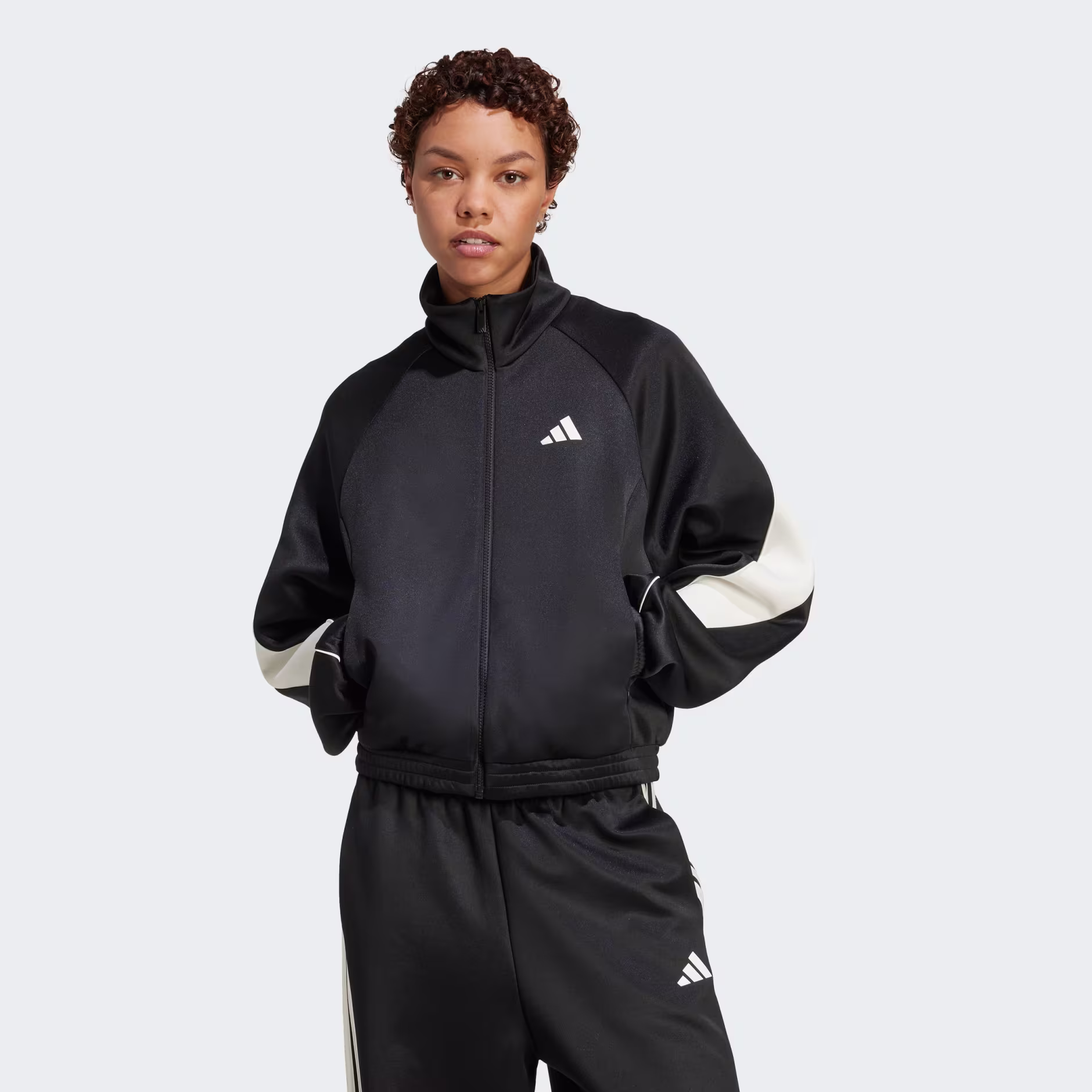 Adidas ქალის ჯემპრი