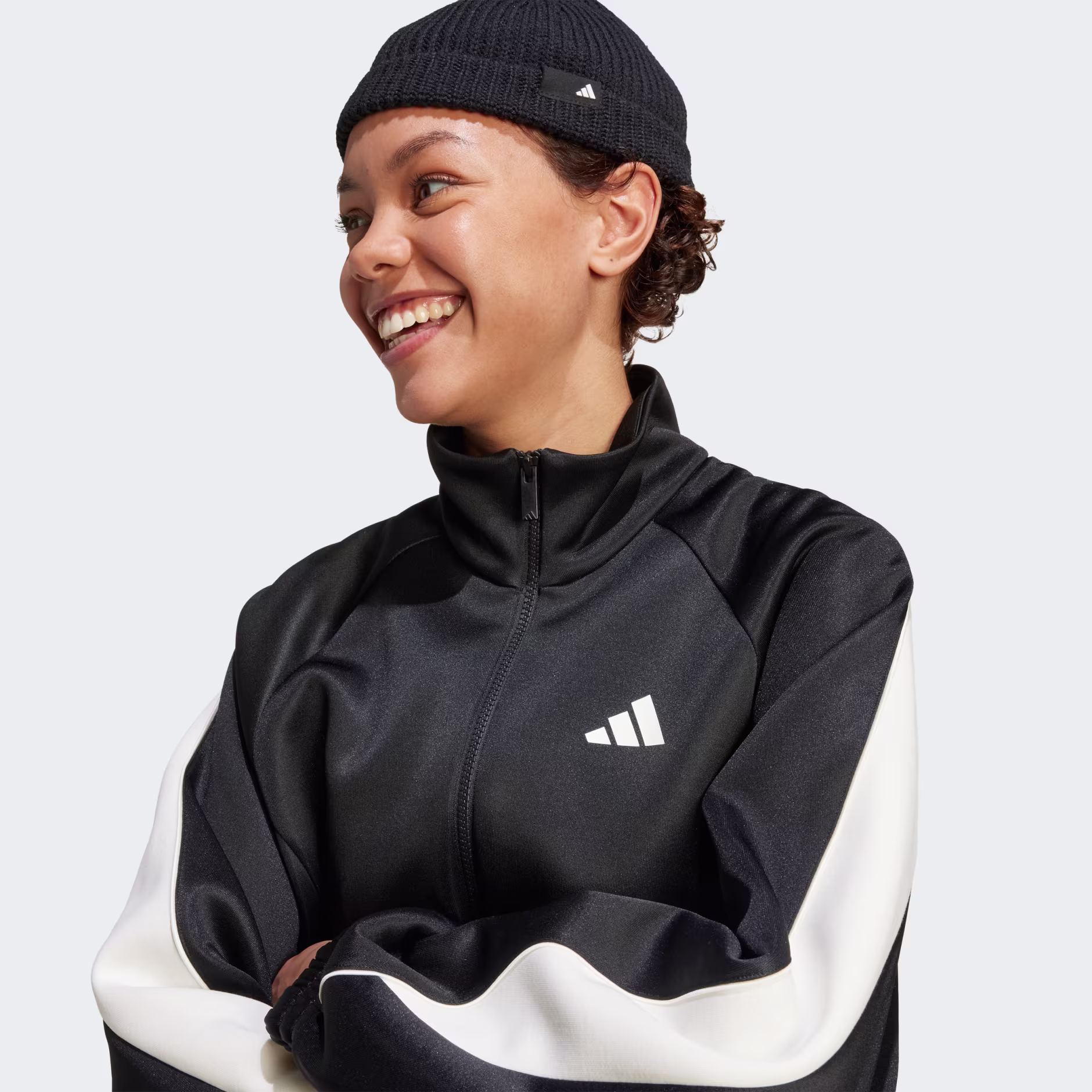 Adidas ქალის ჯემპრი