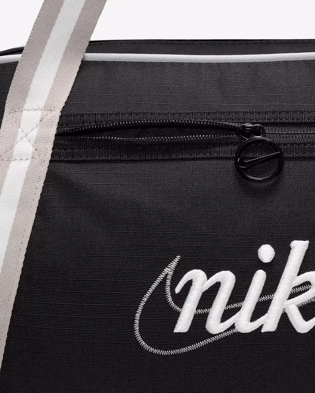 Nike ჩანთა