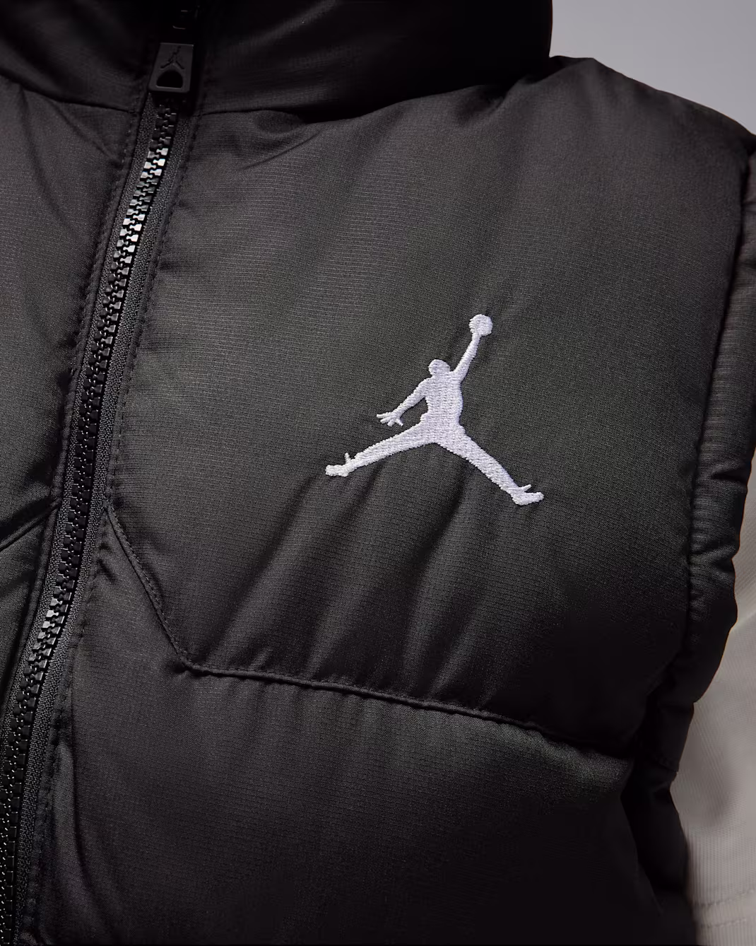 Nike ბავშვის ქურთუკი