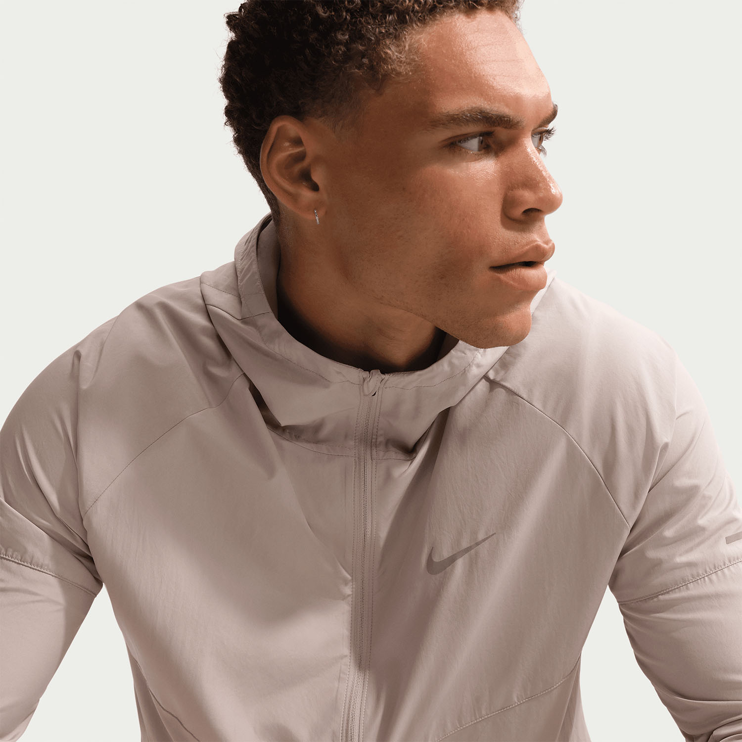 Nike მამაკაცის ქურთუკი