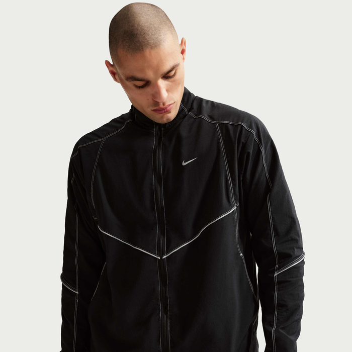 Nike მამაკაცის ქურთუკი