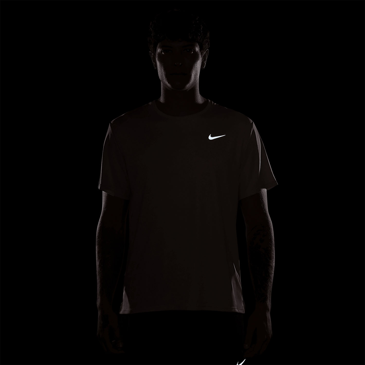 Nike მამაკაცის მაისური