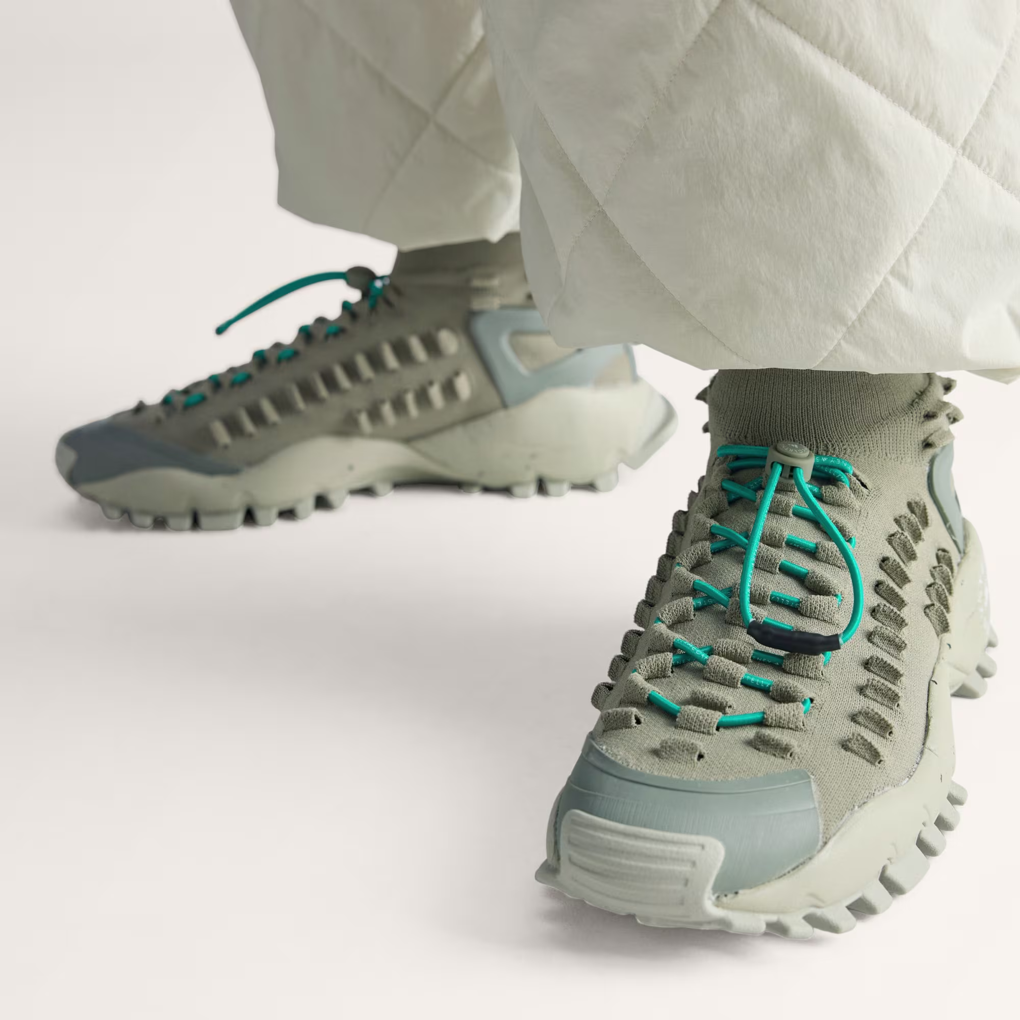 Adidas მამაკაცის სპორტული ფეხსაცმელი