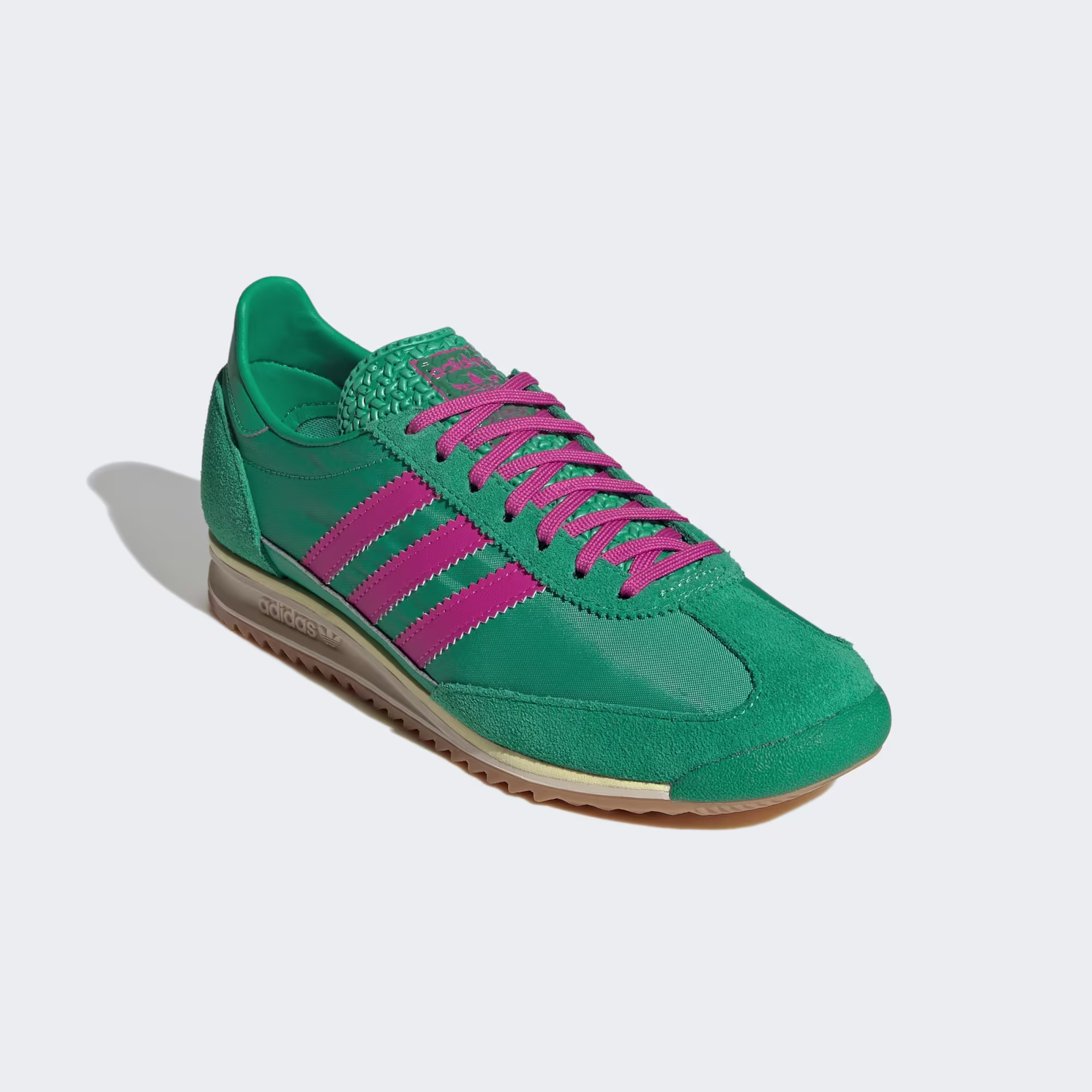 Adidas ქალის სპორტული ფეხსაცმელი