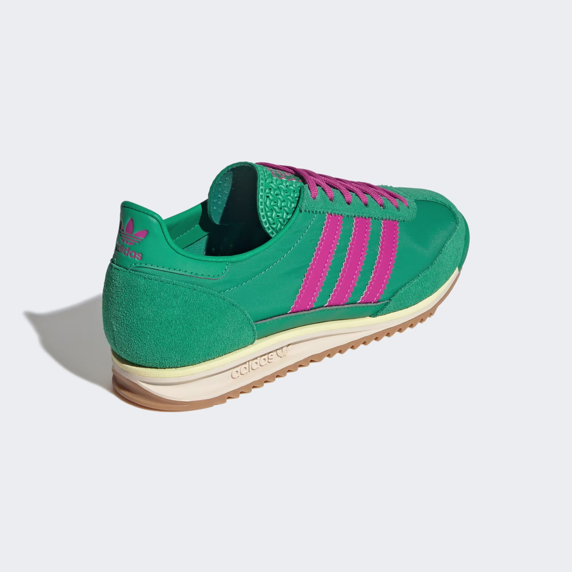 Adidas ქალის სპორტული ფეხსაცმელი