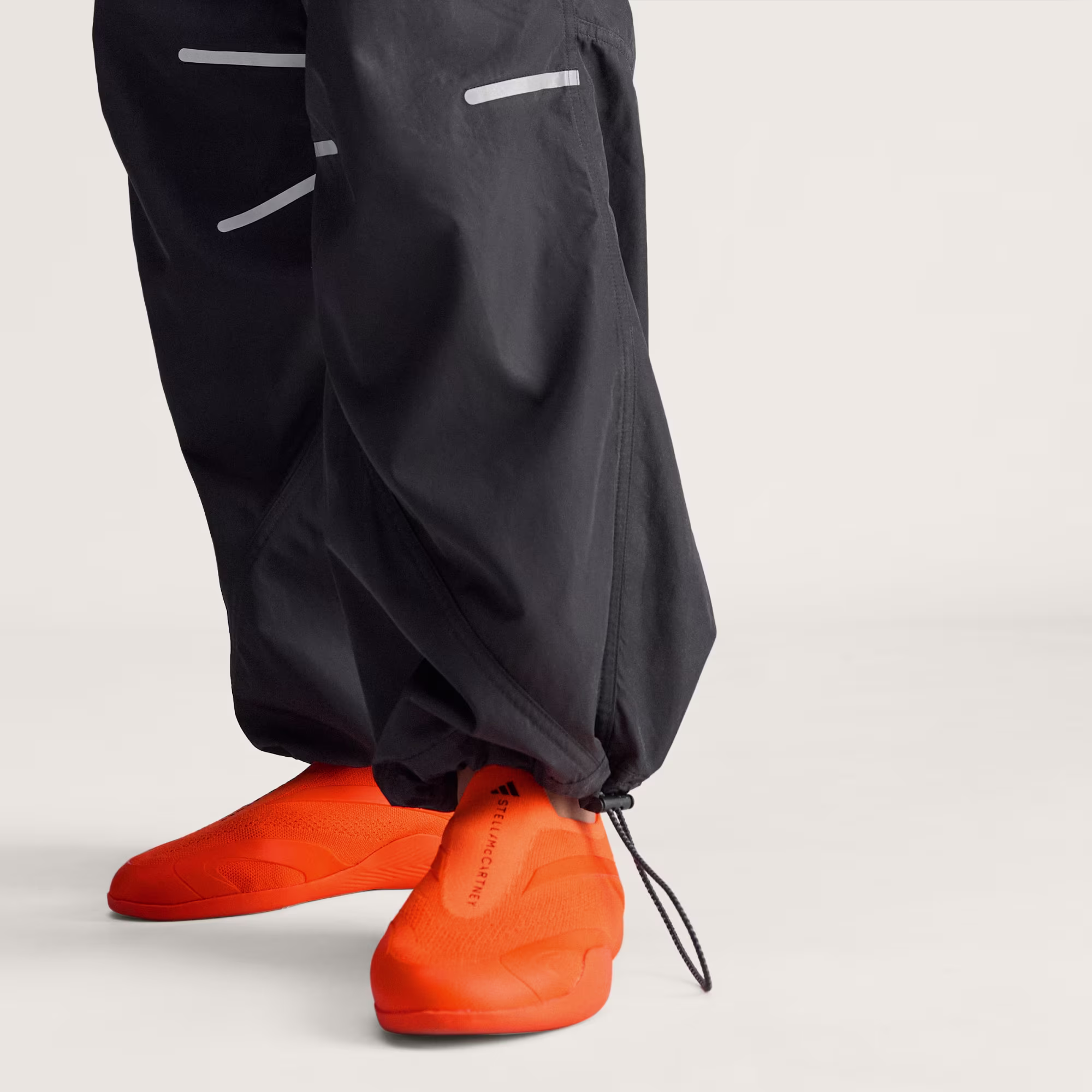 Adidas ქალის შარვალი