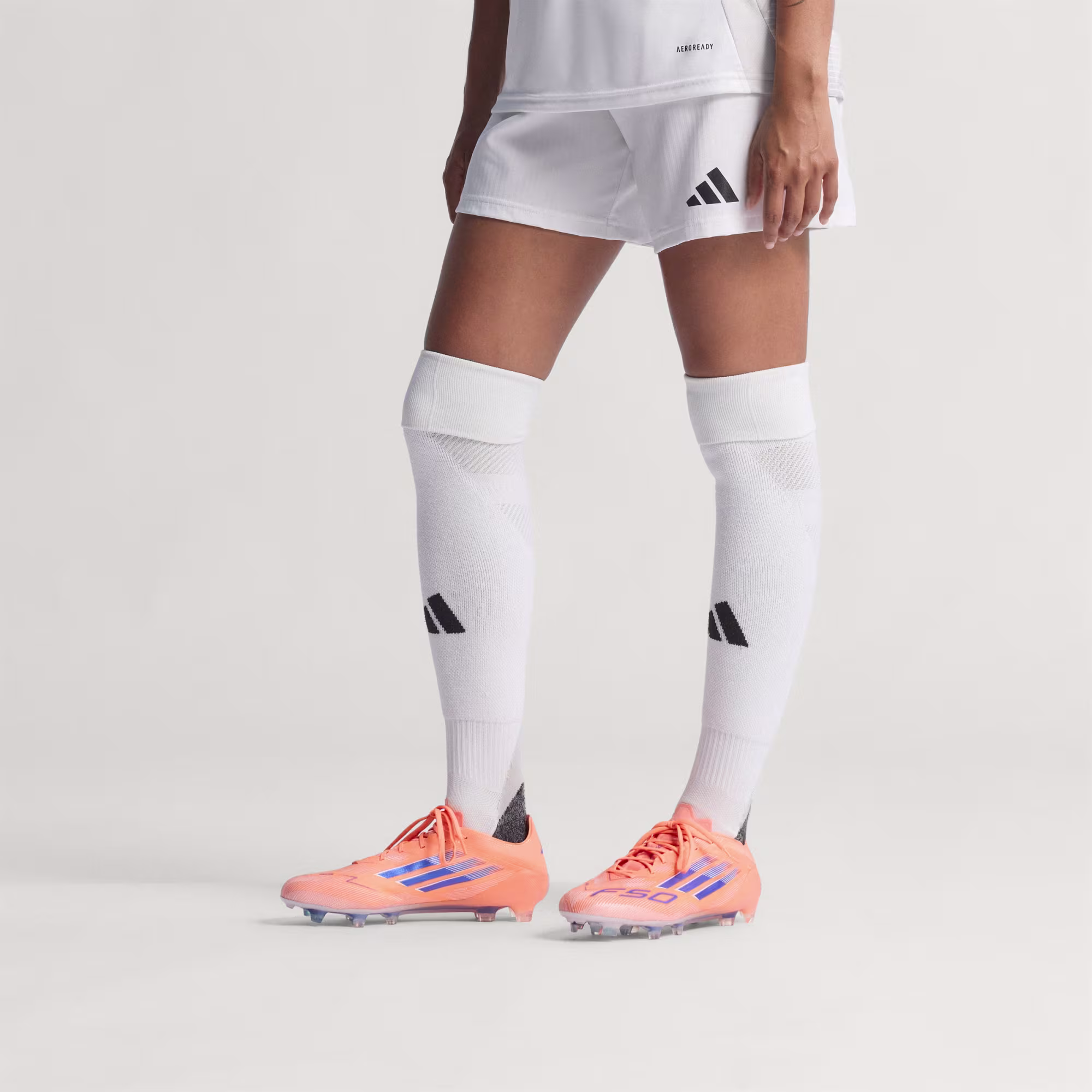 Adidas მამაკაცის სპორტული ფეხსაცმელი